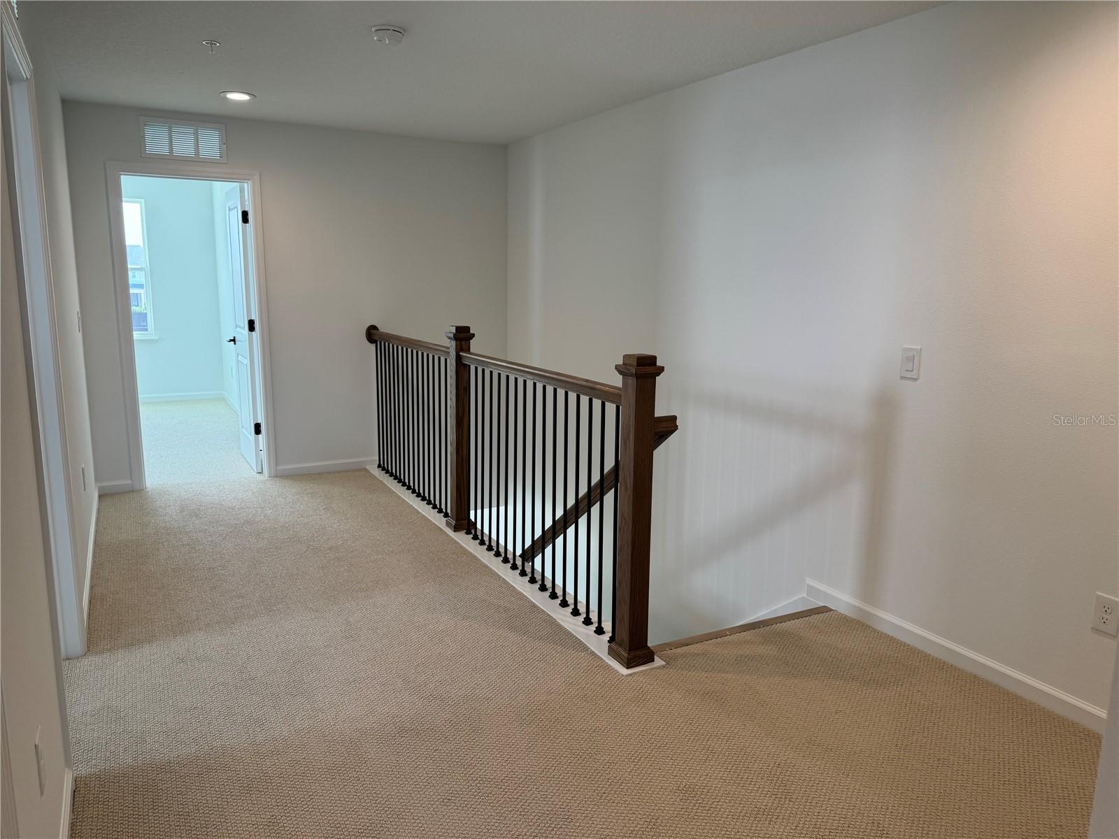 Image 16 of 36 For 1882 Falconhurst Lane