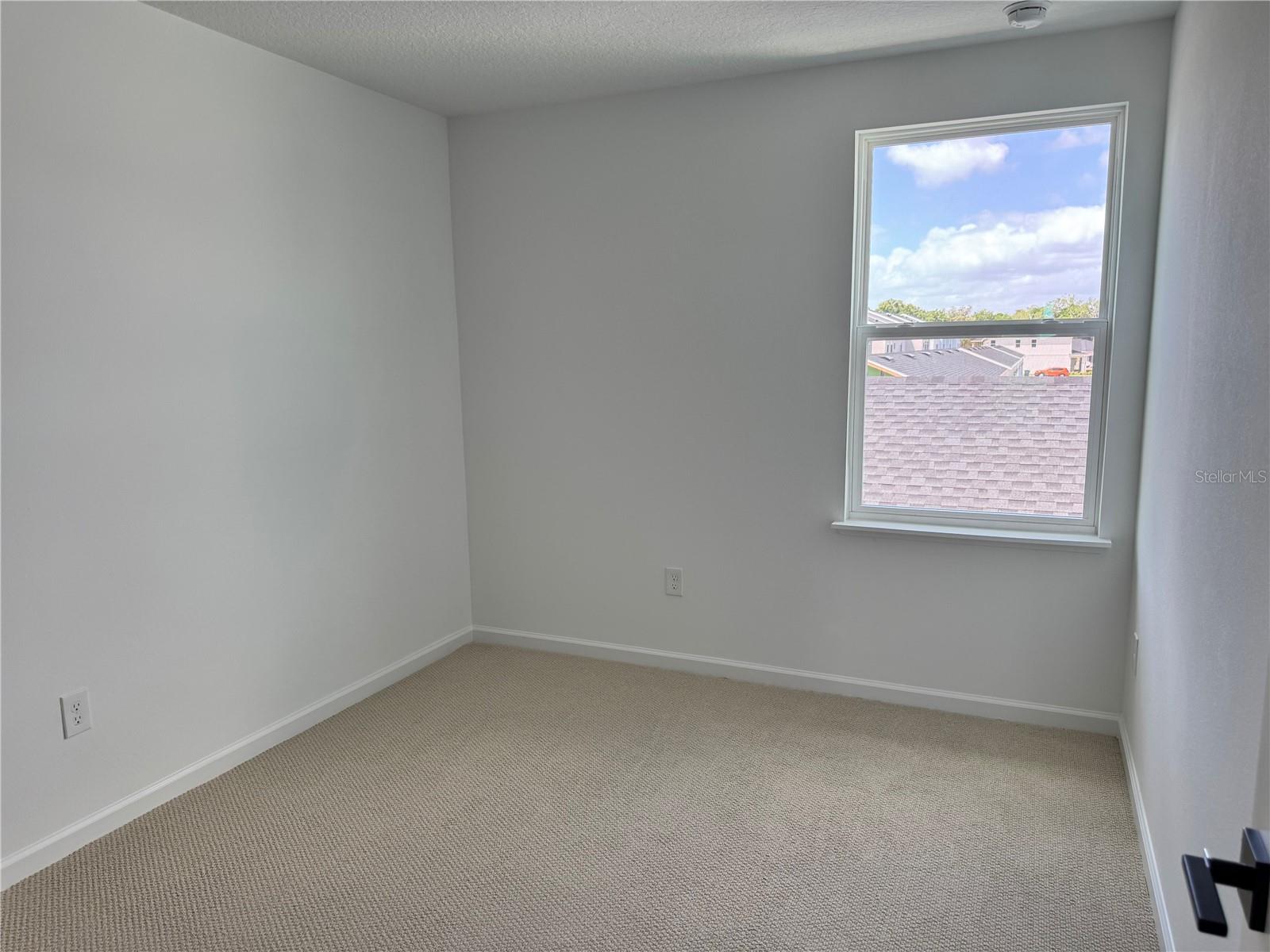 Image 17 of 36 For 1882 Falconhurst Lane