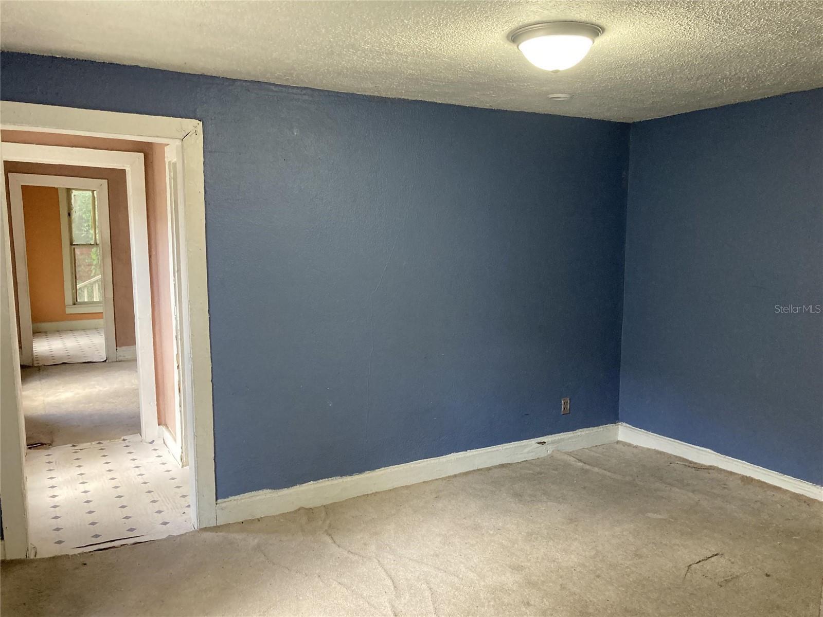 Image 4 of 9 For 2551 Calvin Street