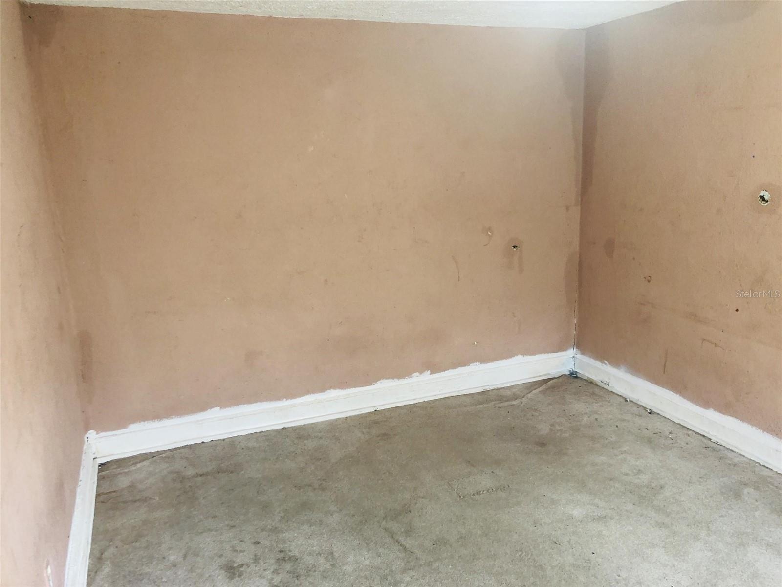 Image 8 of 9 For 2551 Calvin Street