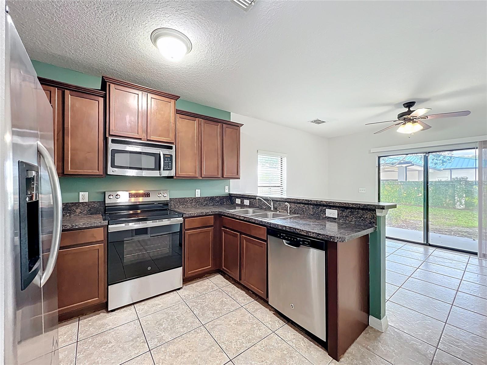 Image 12 of 51 For 1360 Windsor Lake Circle