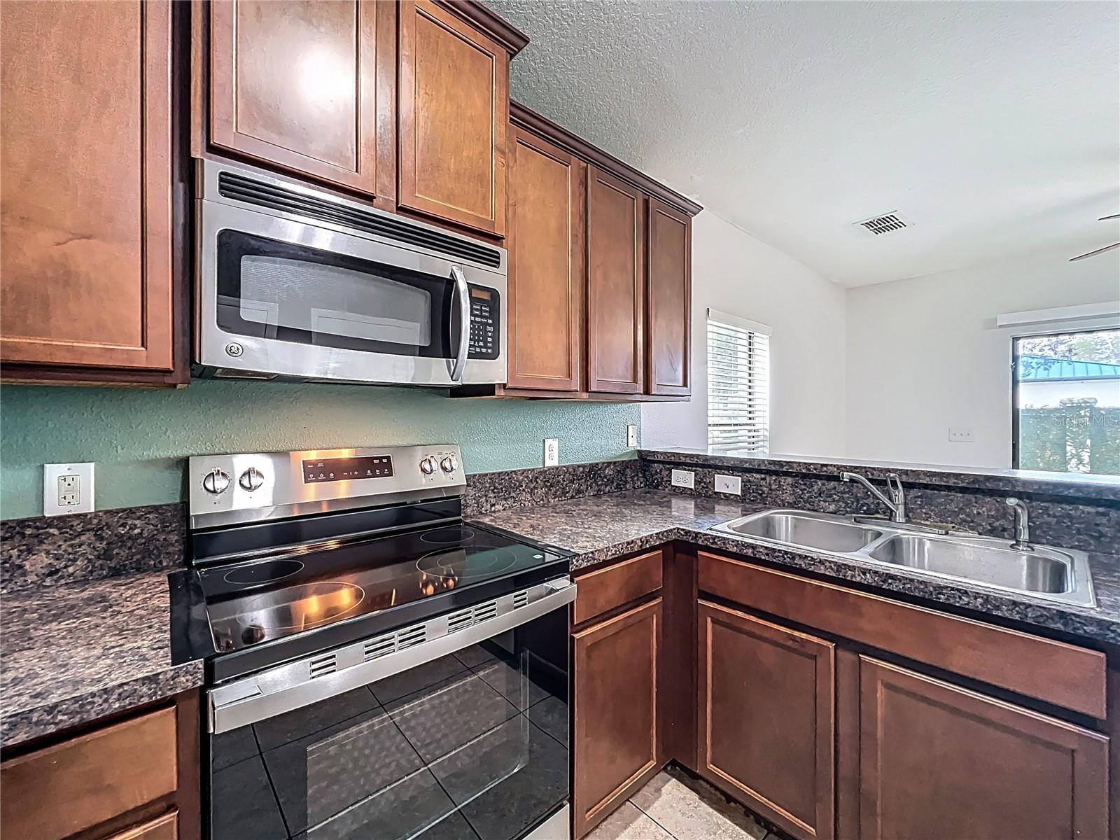 Image 15 of 51 For 1360 Windsor Lake Circle