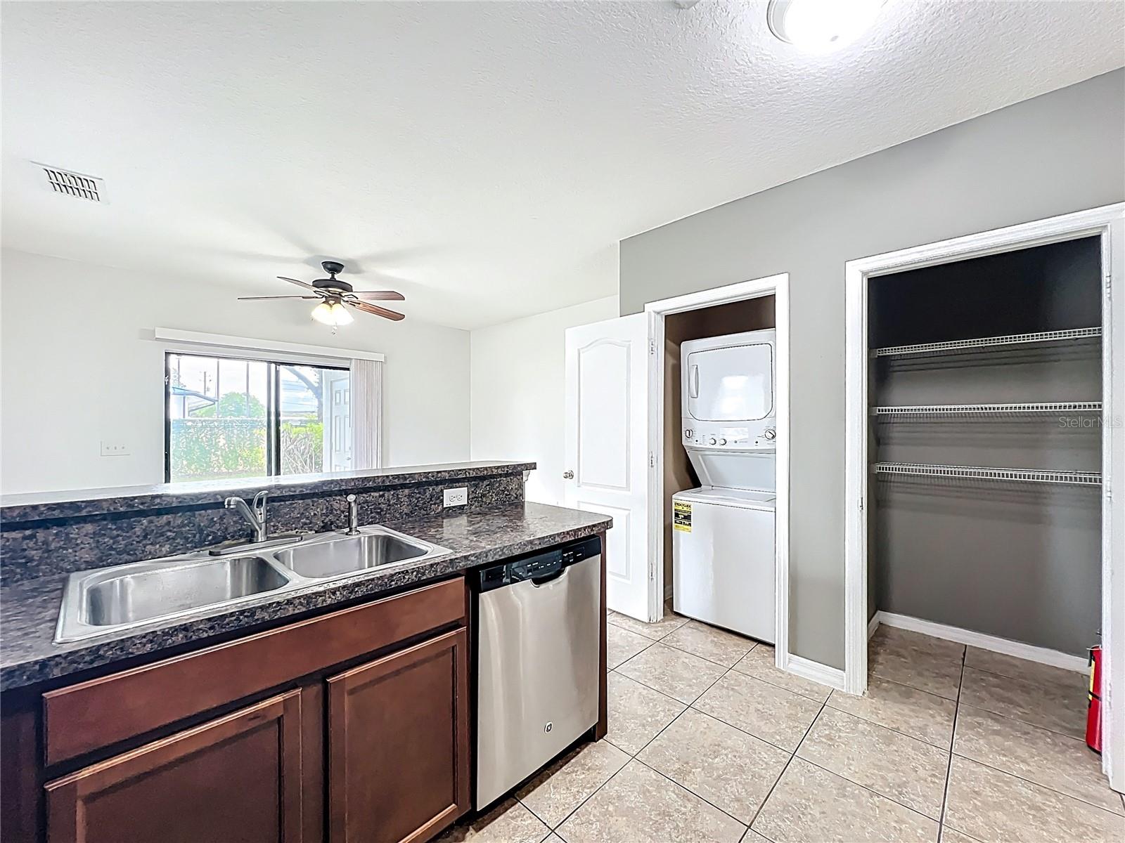 Image 16 of 51 For 1360 Windsor Lake Circle