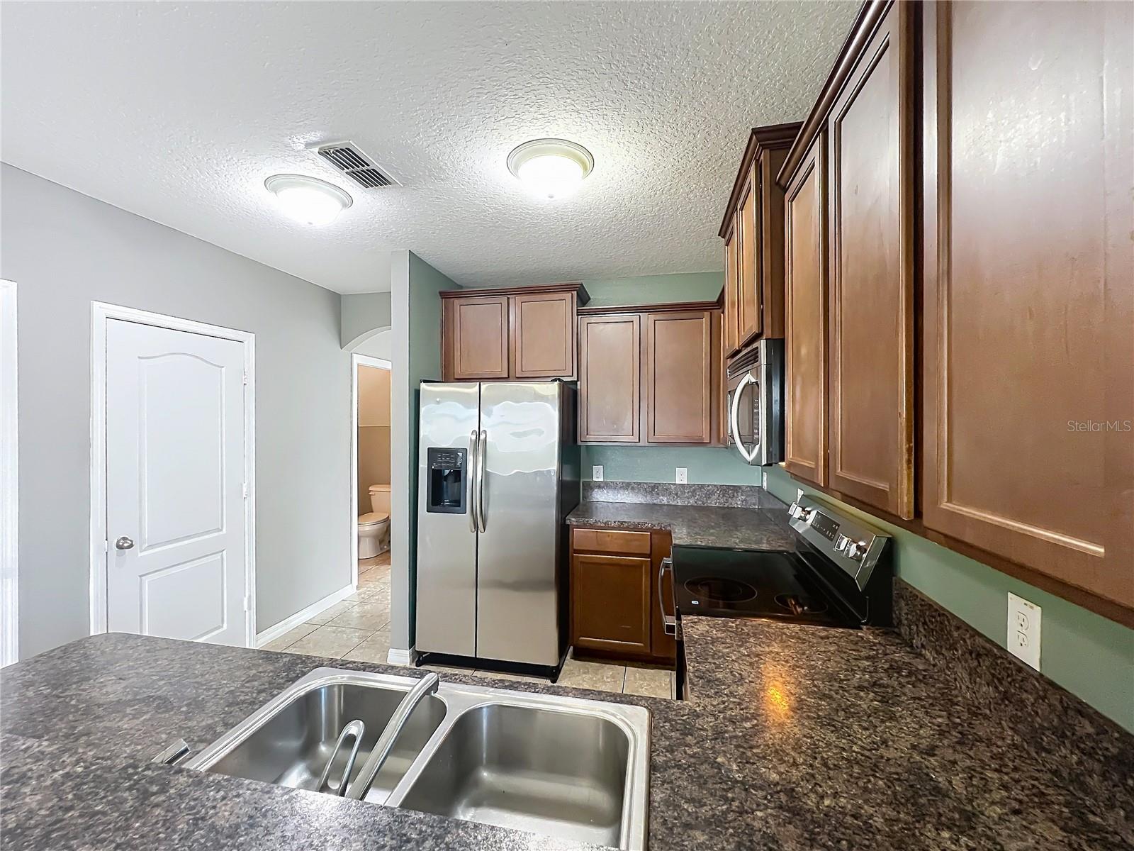 Image 18 of 51 For 1360 Windsor Lake Circle