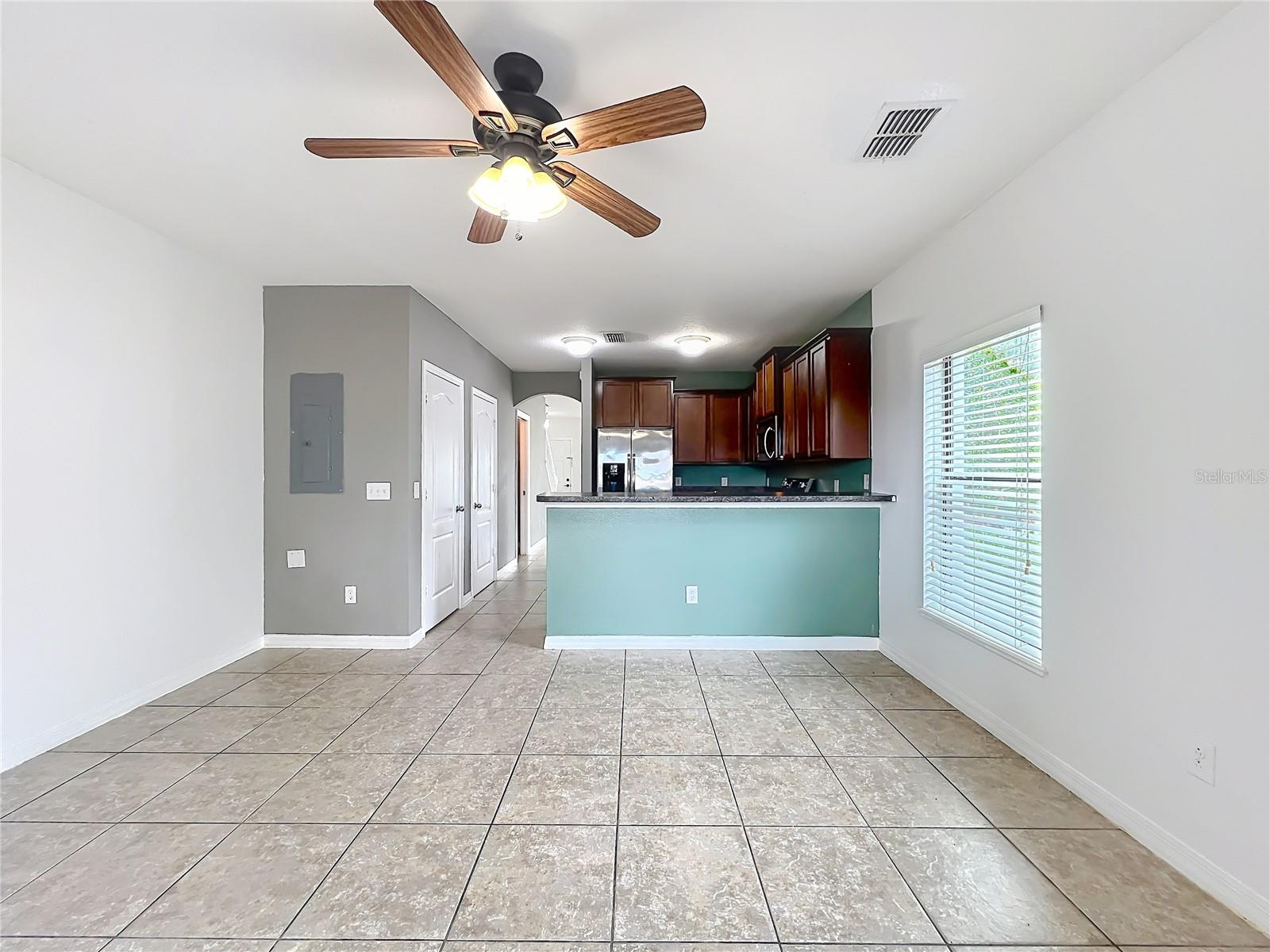 Image 21 of 51 For 1360 Windsor Lake Circle