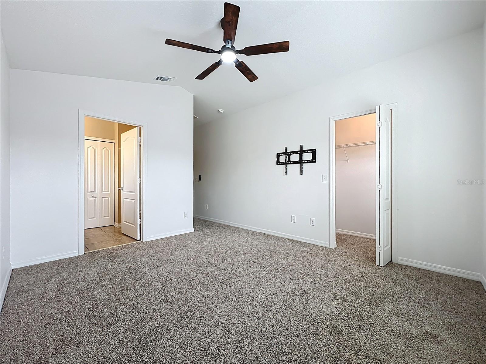 Image 31 of 51 For 1360 Windsor Lake Circle