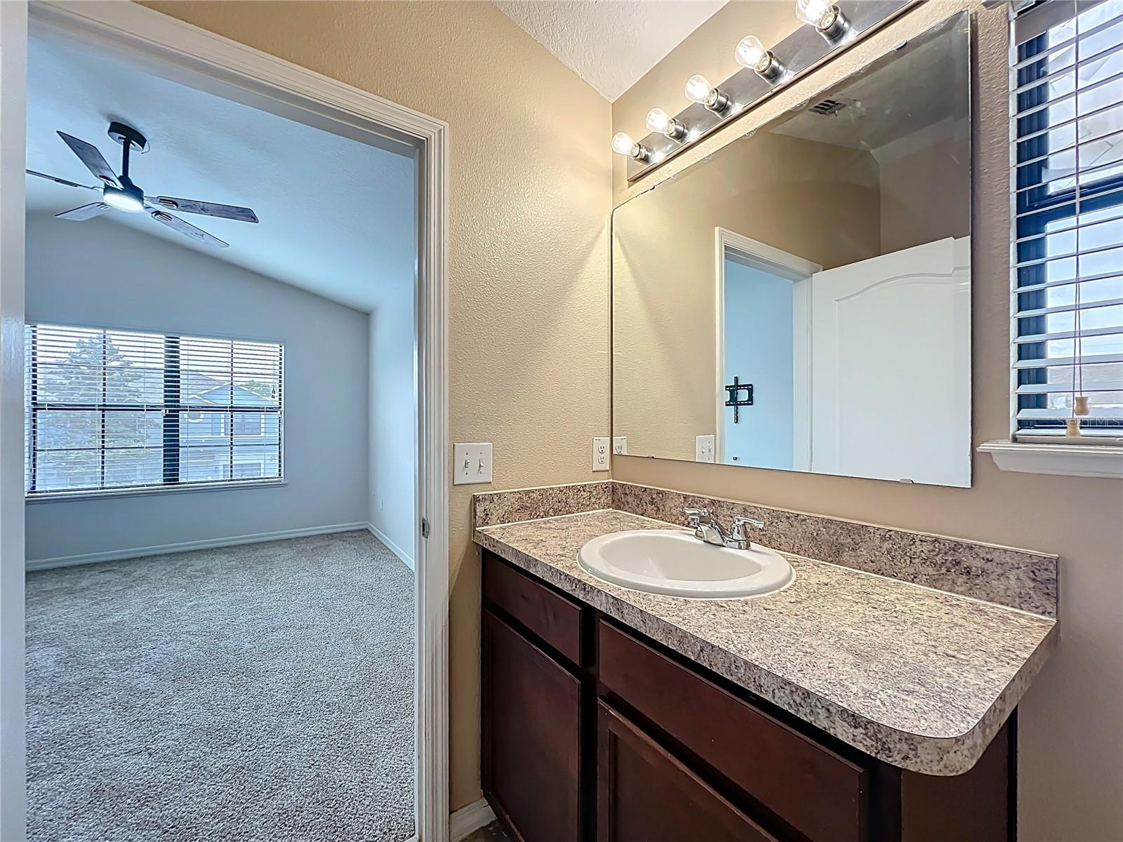 Image 38 of 51 For 1360 Windsor Lake Circle