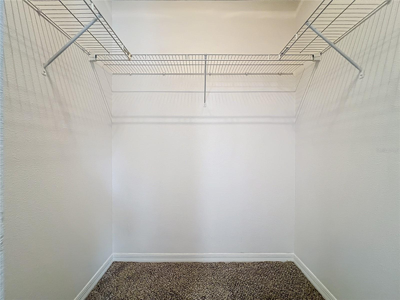 Image 43 of 51 For 1360 Windsor Lake Circle