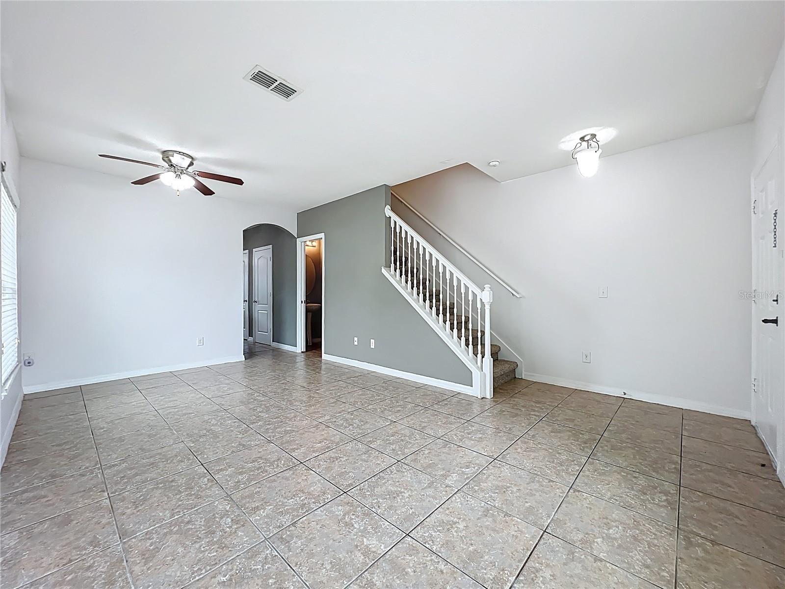 Image 8 of 51 For 1360 Windsor Lake Circle