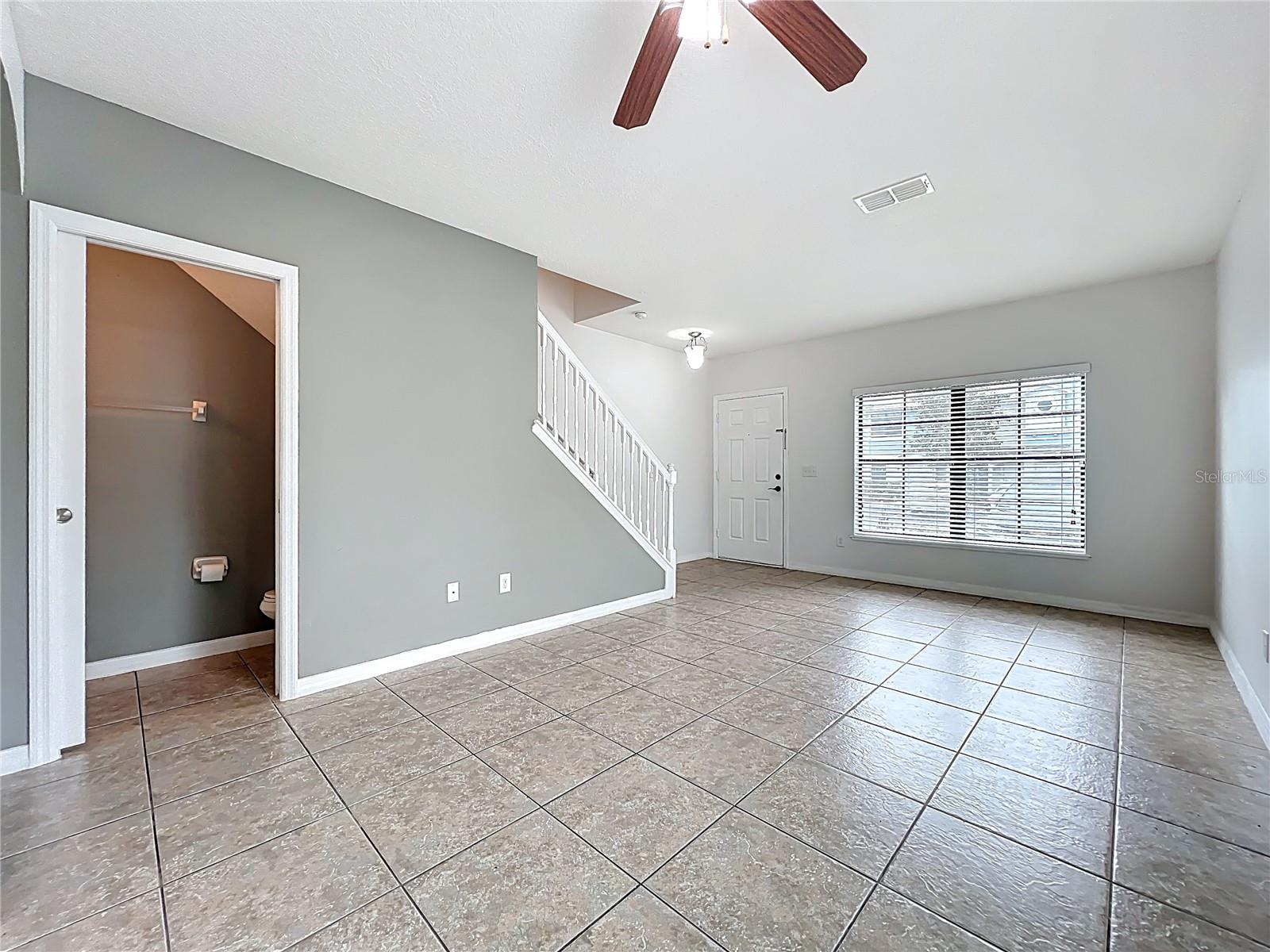 Image 9 of 51 For 1360 Windsor Lake Circle