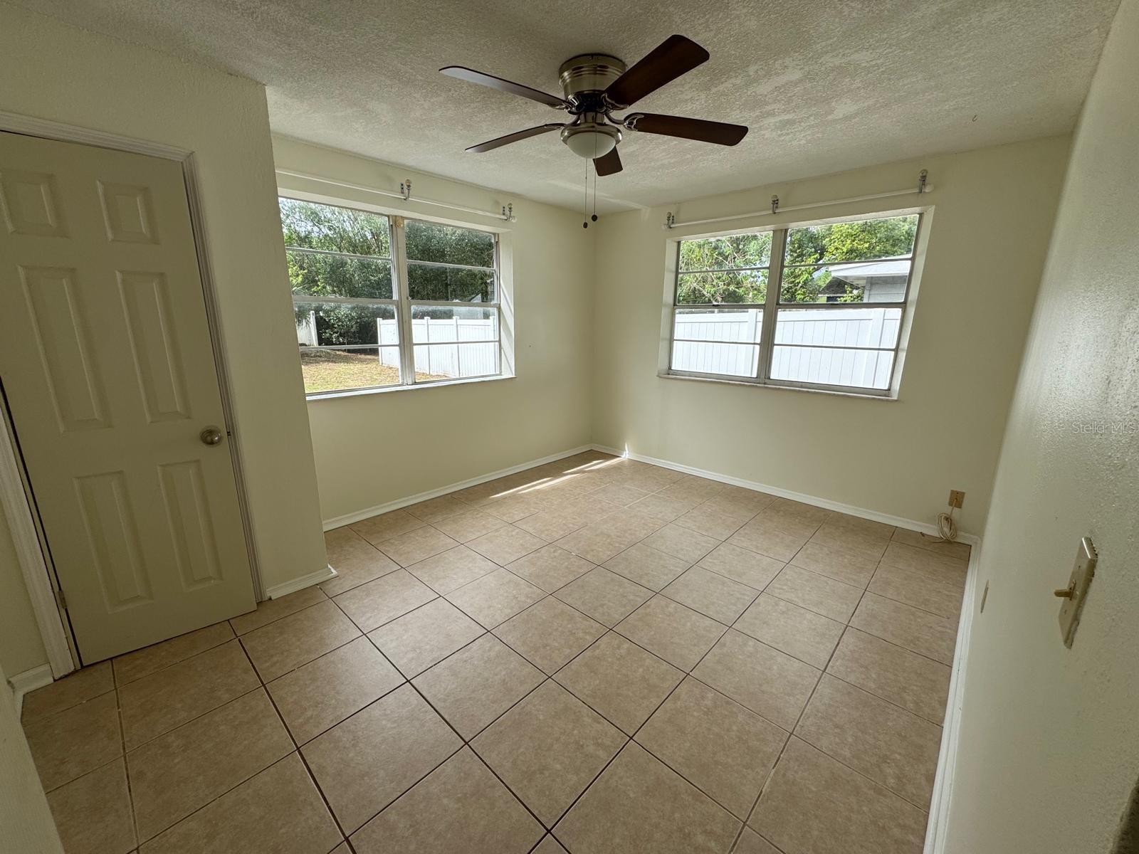 Image 4 of 10 For 2014 Page Avenue