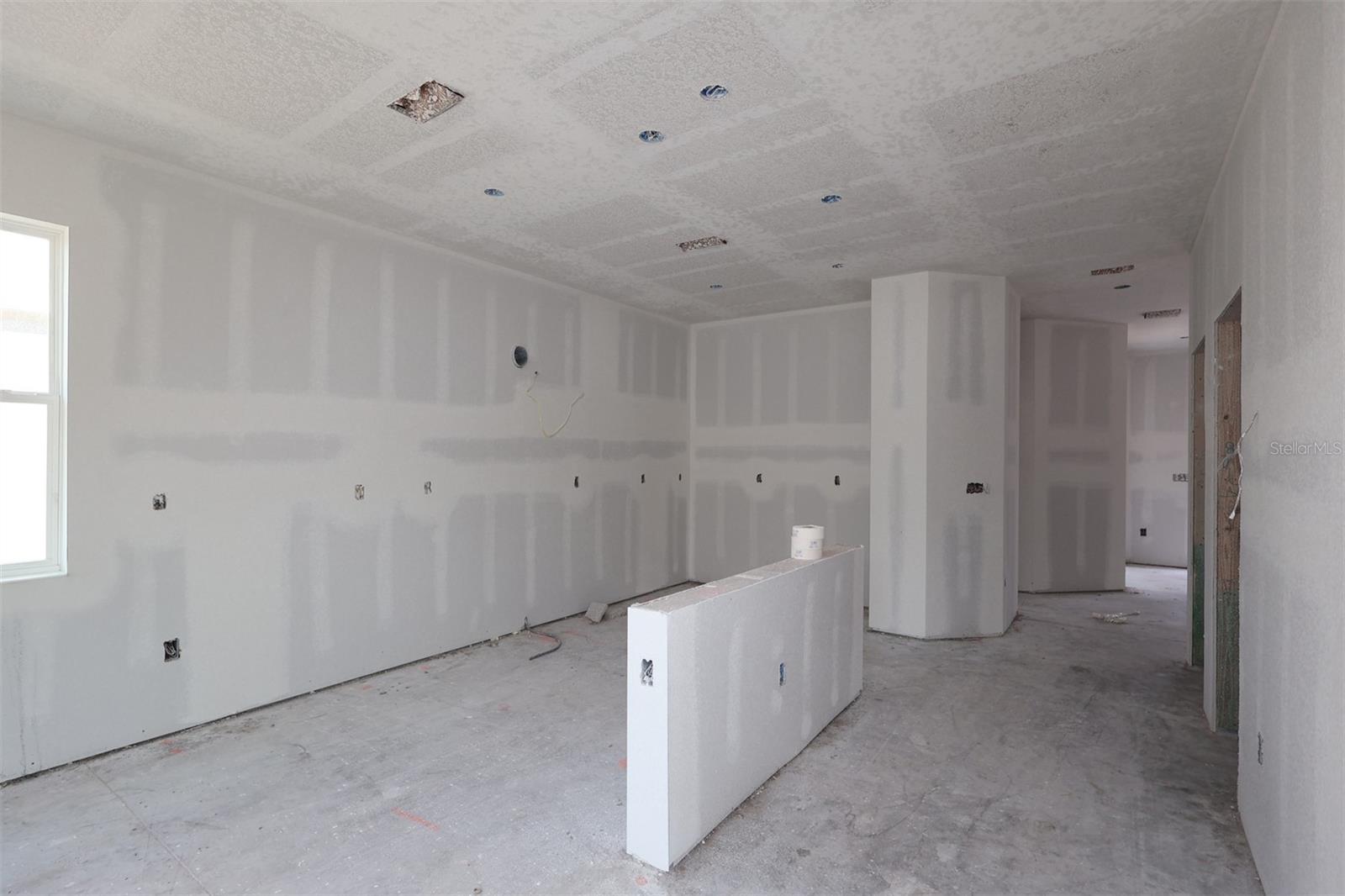 Image 4 of 20 For 1362 Mount Royal Drive