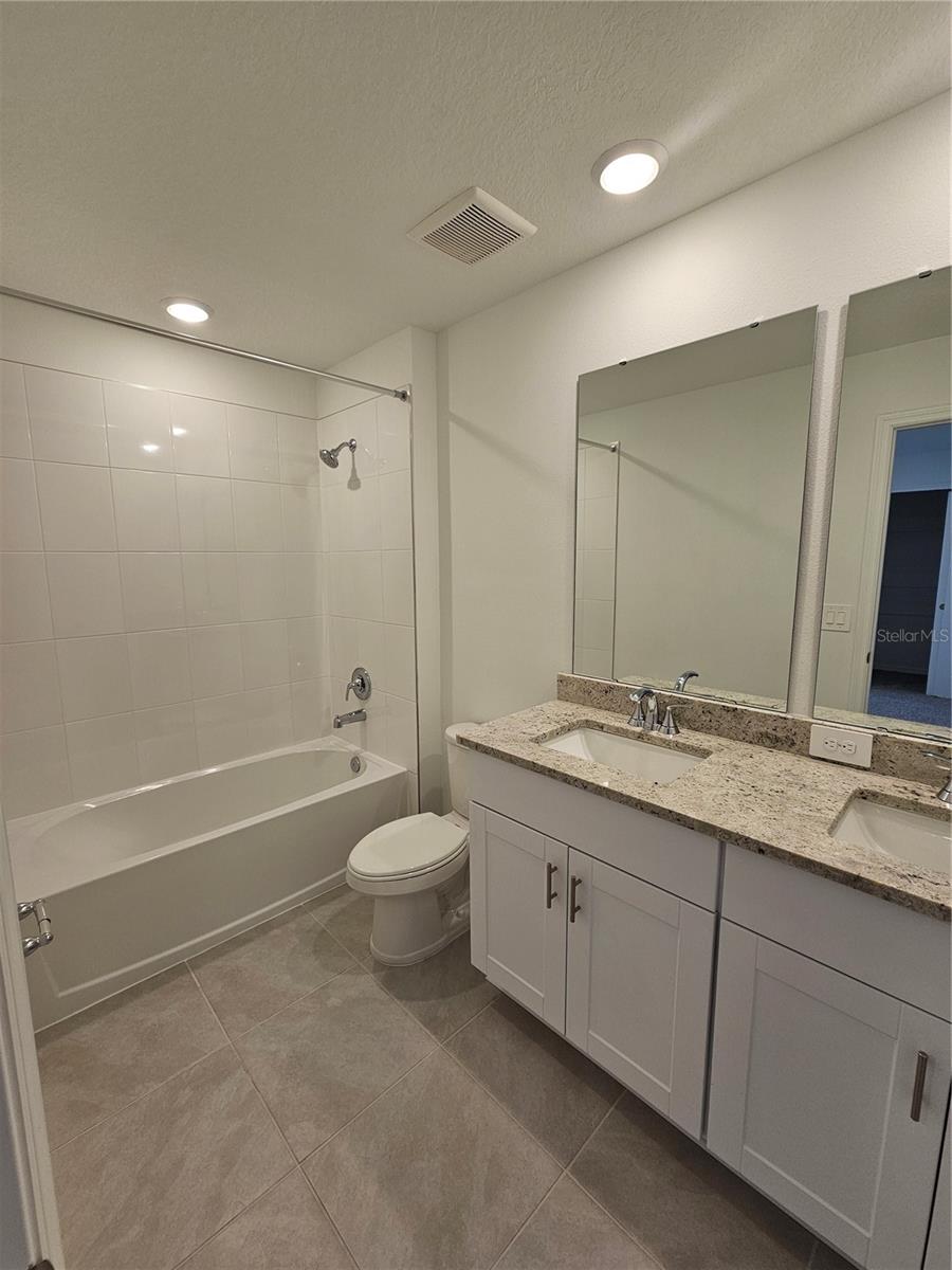 Image 20 of 32 For 4519 Windy Oak Way