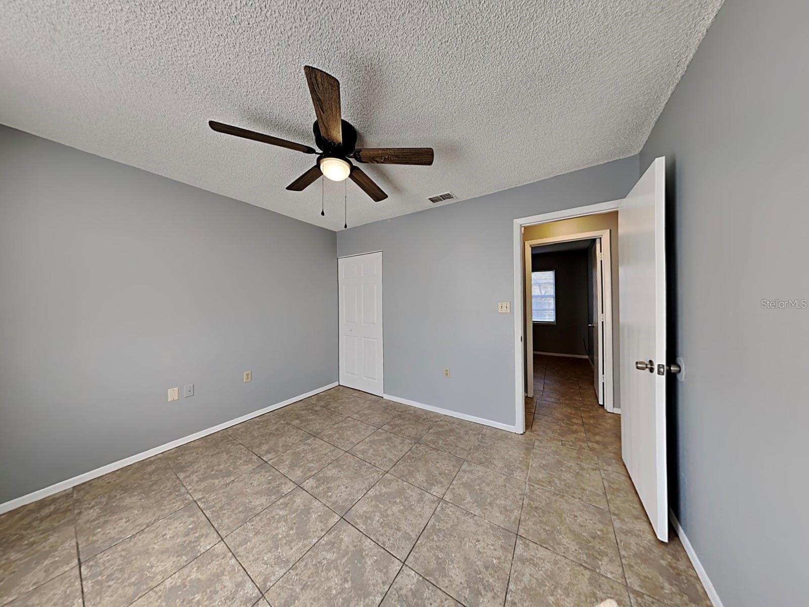 Image 11 of 18 For 3240 Butterfield Street