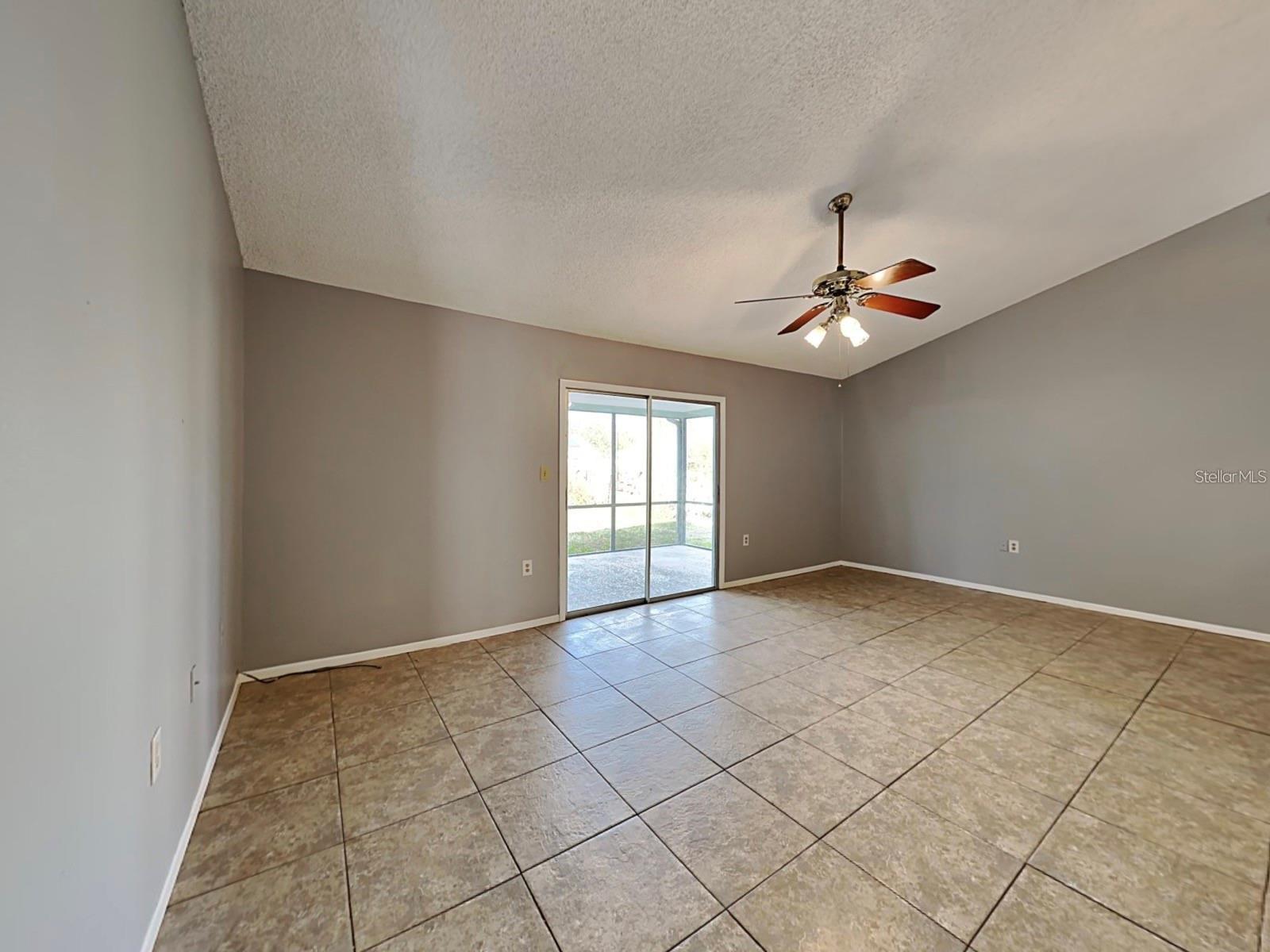 Image 2 of 18 For 3240 Butterfield Street