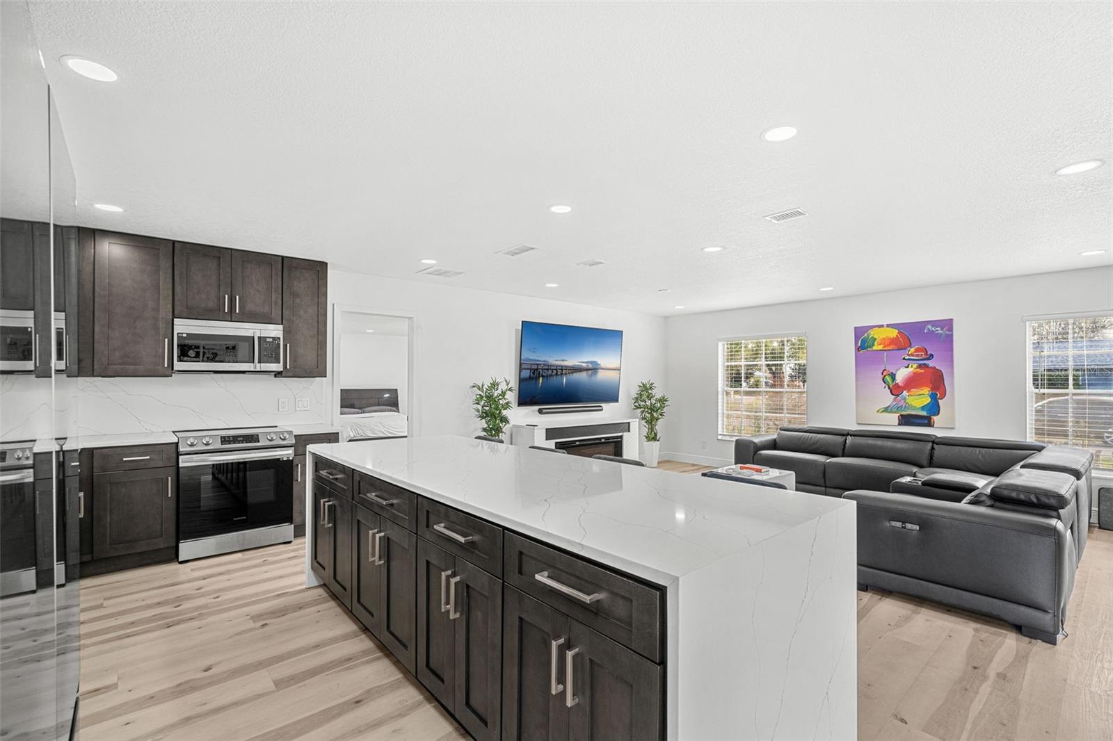 Image 12 of 32 For 1917 Wyandotte Trail