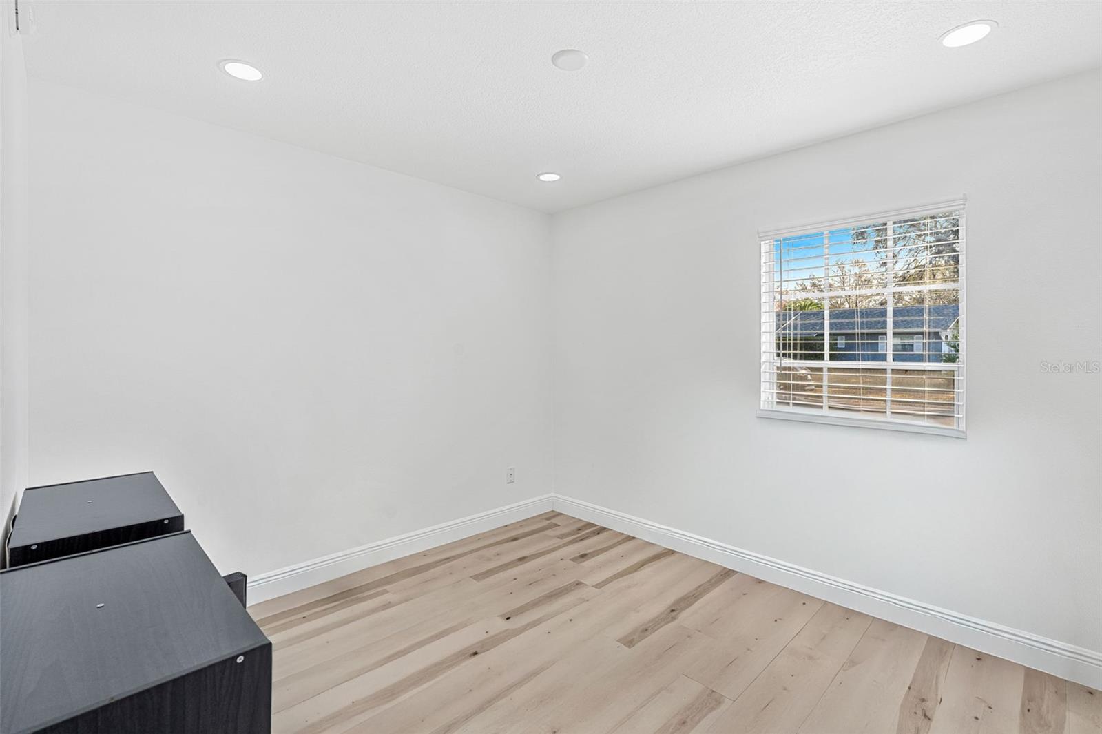 Image 24 of 32 For 1917 Wyandotte Trail