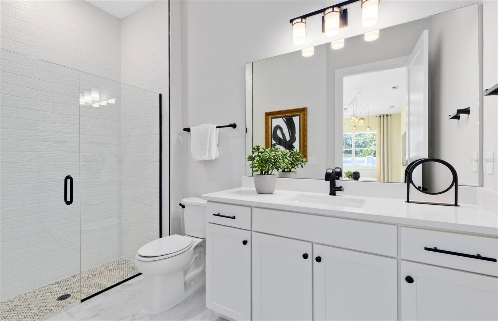 Image 35 of 57 For 16603 Lone Oak Circle