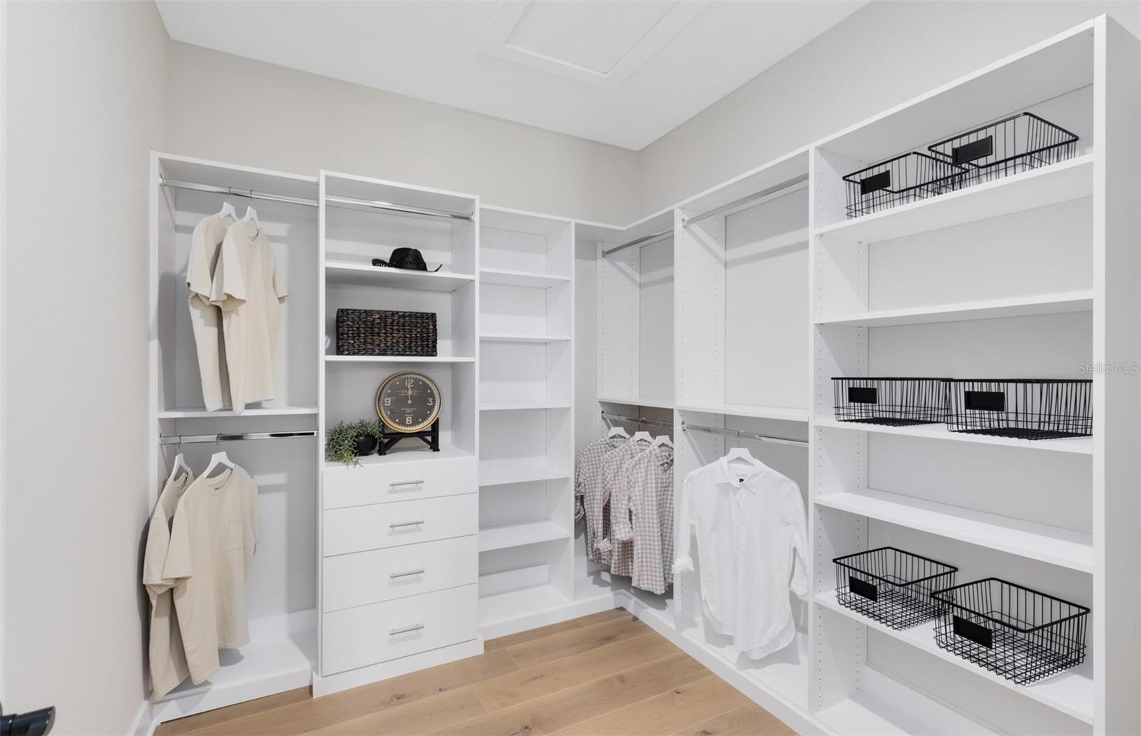 Image 44 of 57 For 16603 Lone Oak Circle