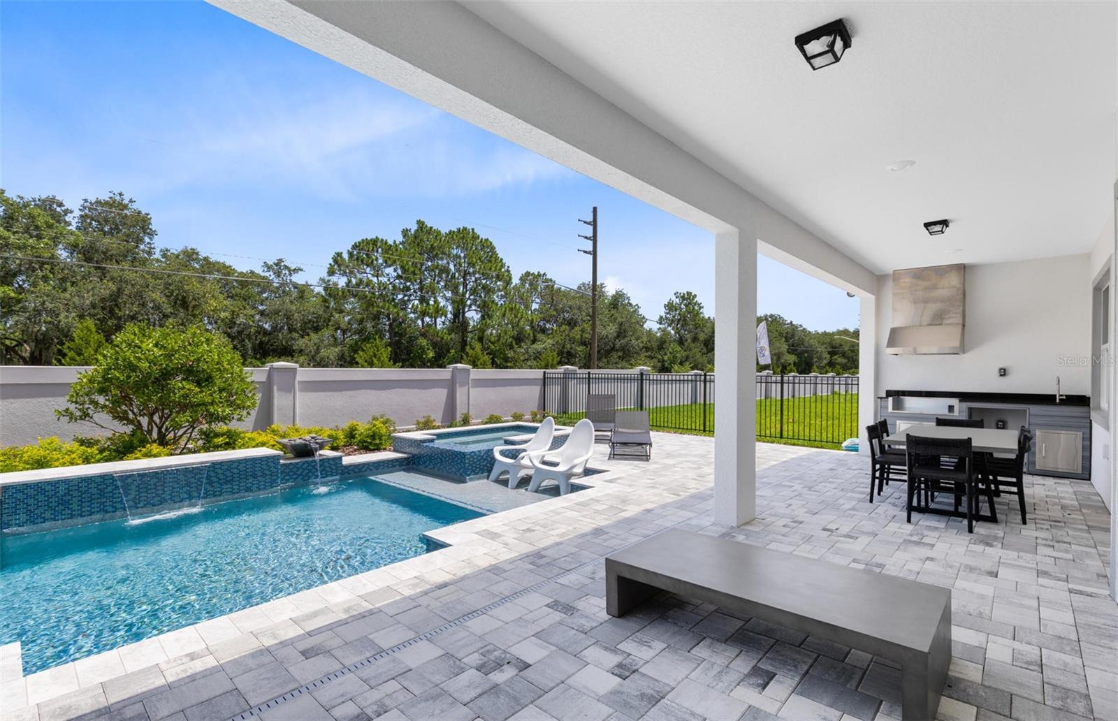 Image 9 of 57 For 16603 Lone Oak Circle