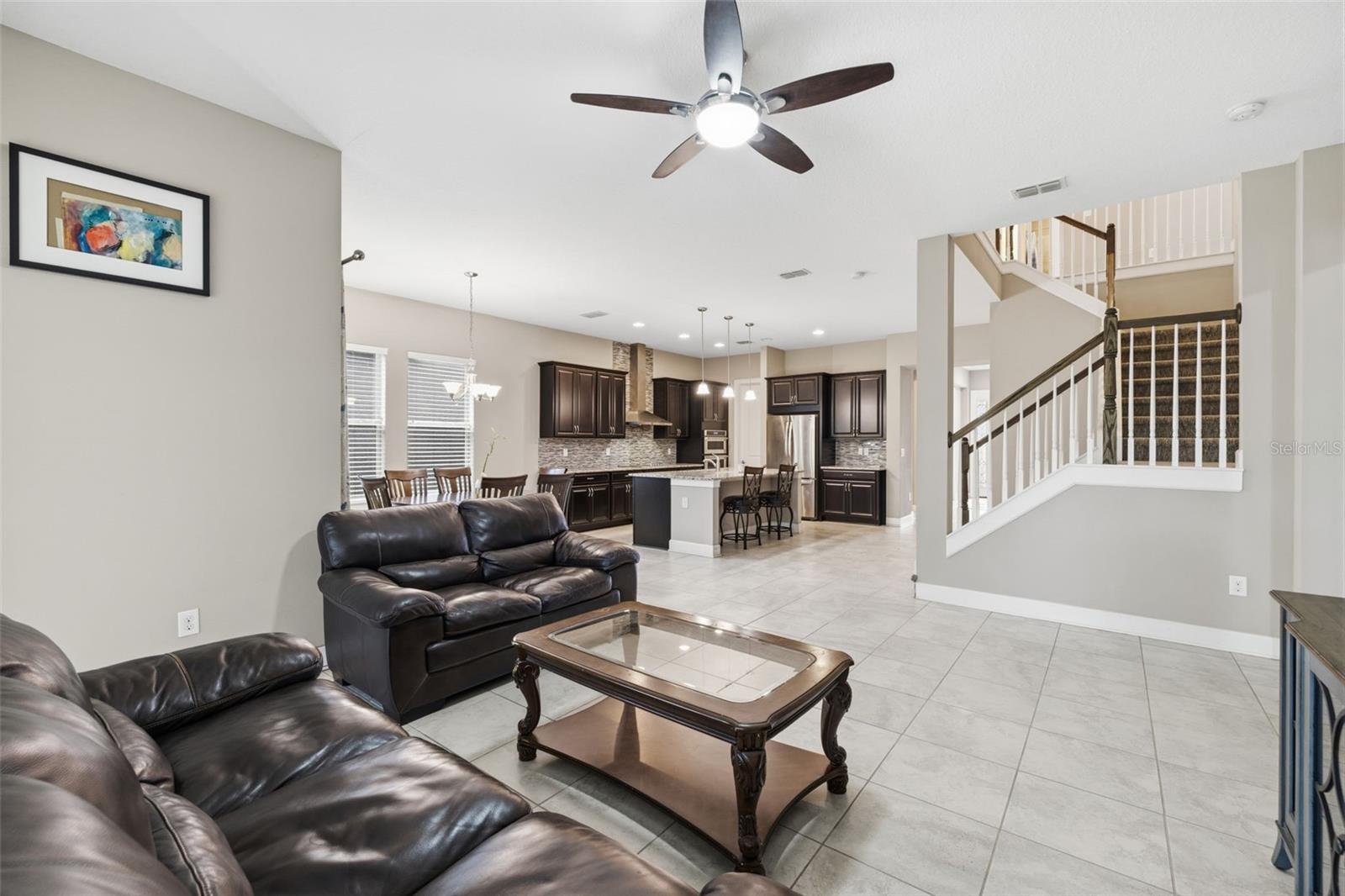 Listing photo id 8 for 10431 Alcon Blue Drive