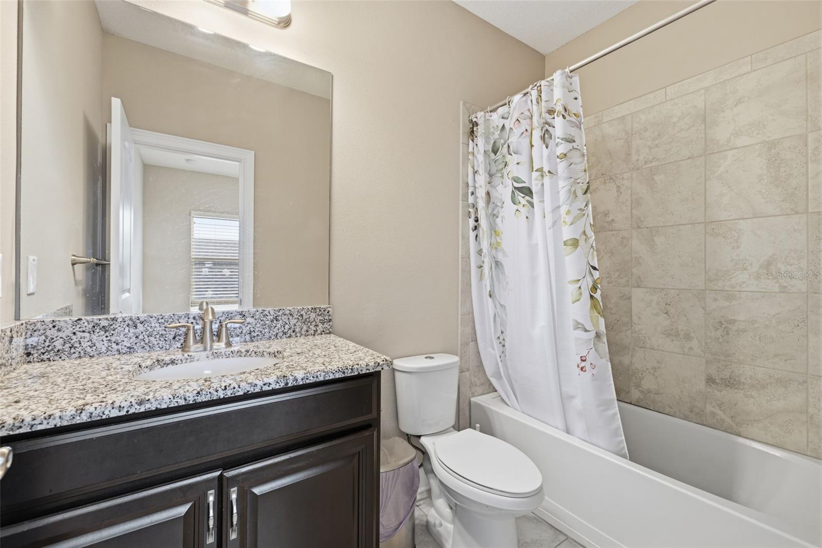 Listing photo id 24 for 10431 Alcon Blue Drive