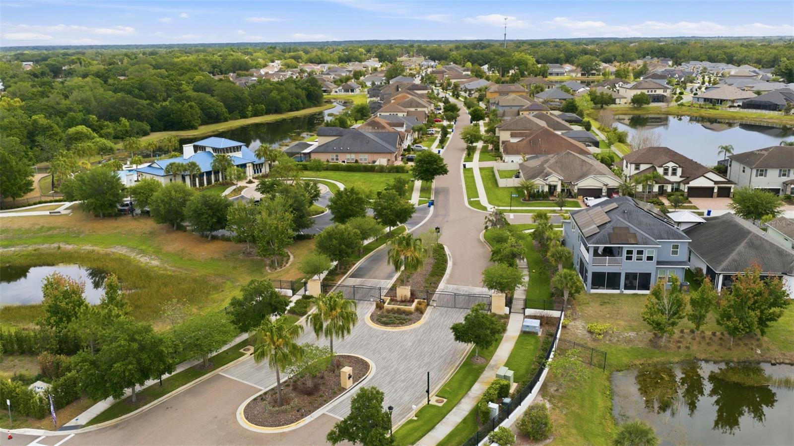 Listing photo id 36 for 10431 Alcon Blue Drive