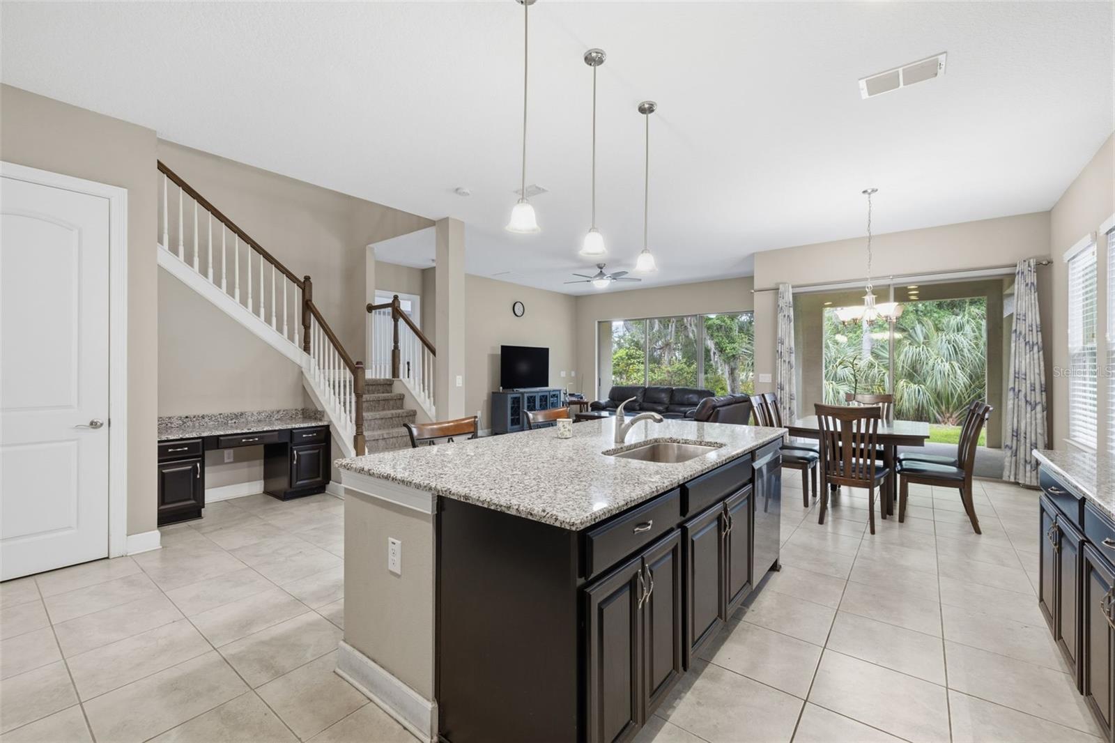 Listing photo id 2 for 10431 Alcon Blue Drive