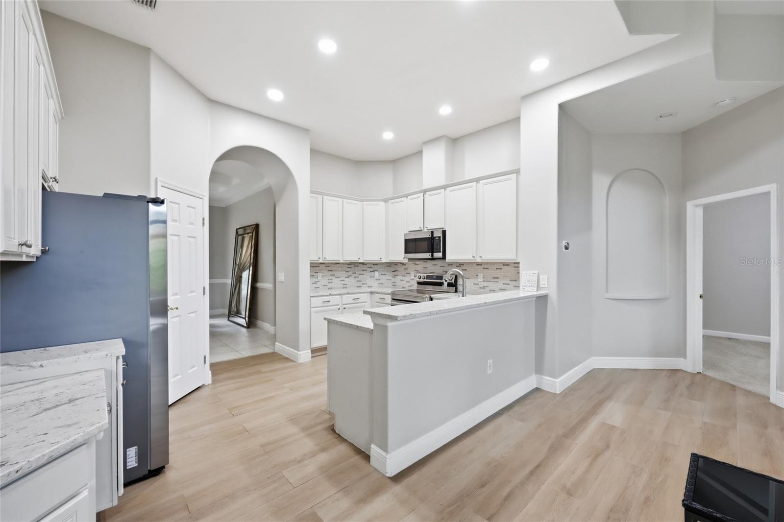 Image 12 of 52 For 8503 Giovana Court