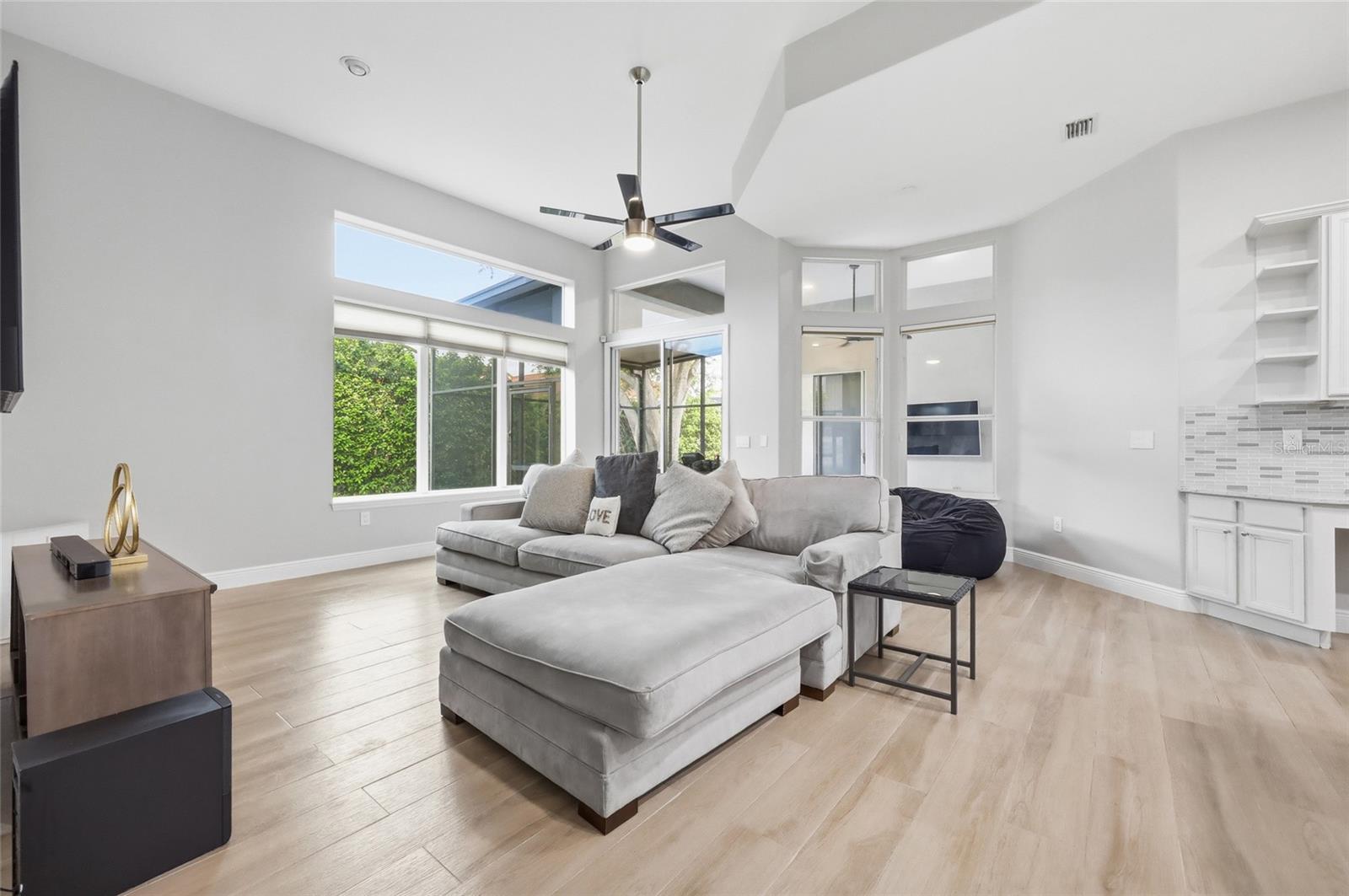 Image 15 of 52 For 8503 Giovana Court