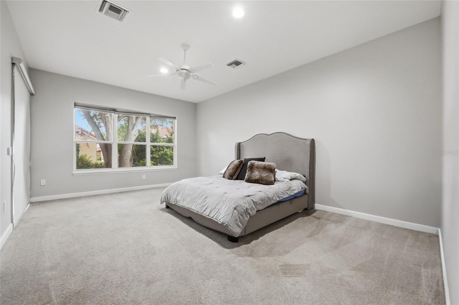 Image 23 of 52 For 8503 Giovana Court