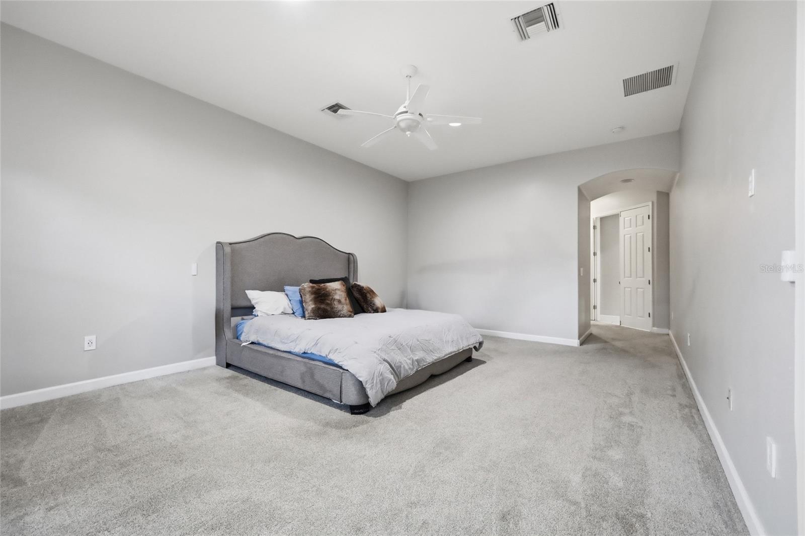 Image 24 of 52 For 8503 Giovana Court