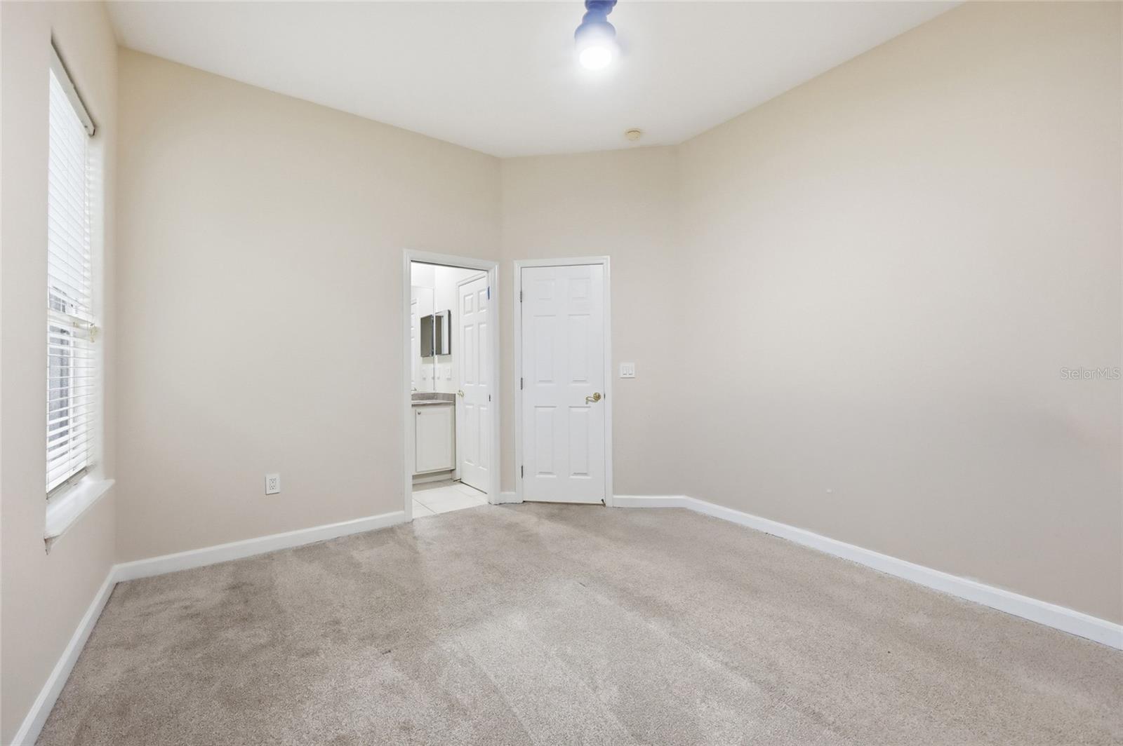 Image 33 of 52 For 8503 Giovana Court