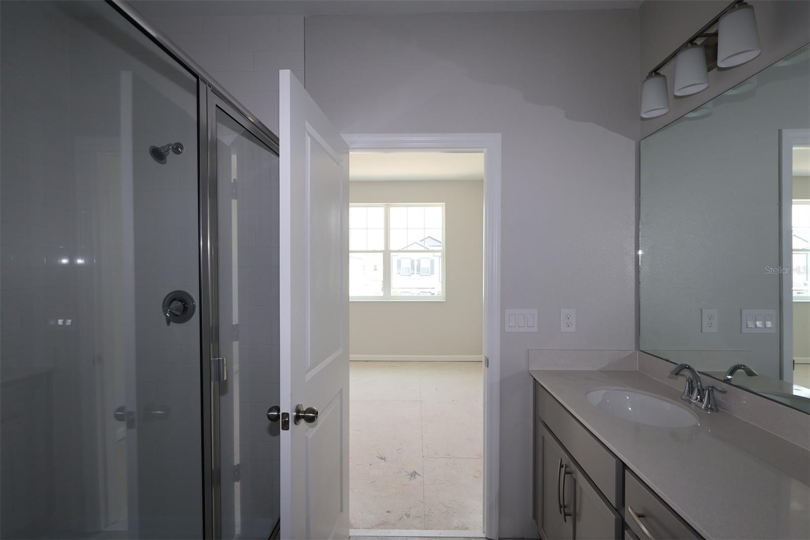 Image 9 of 26 For 1402 Mount Royal Drive