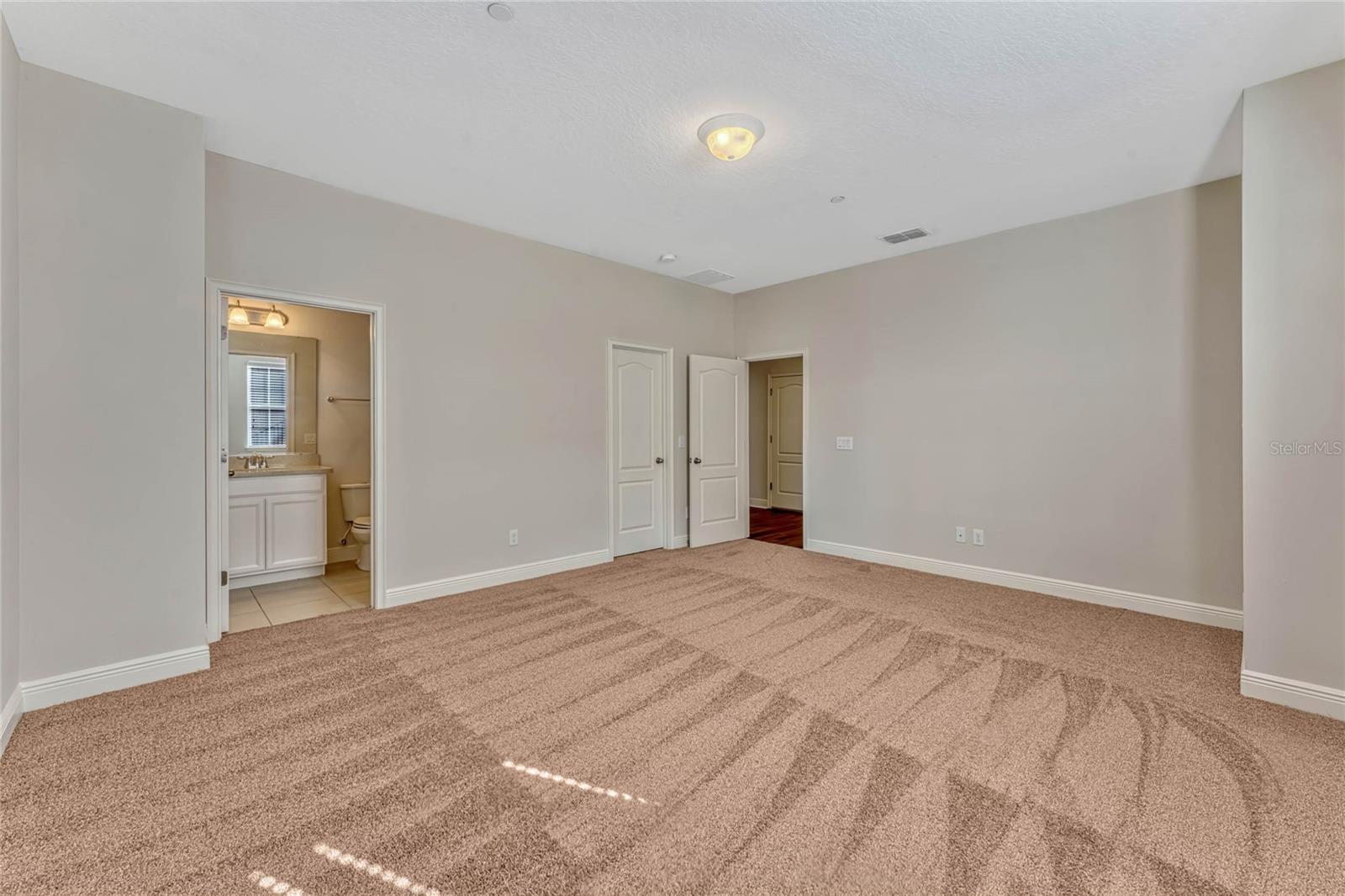 Image 19 of 33 For 2440 Lobelia Drive