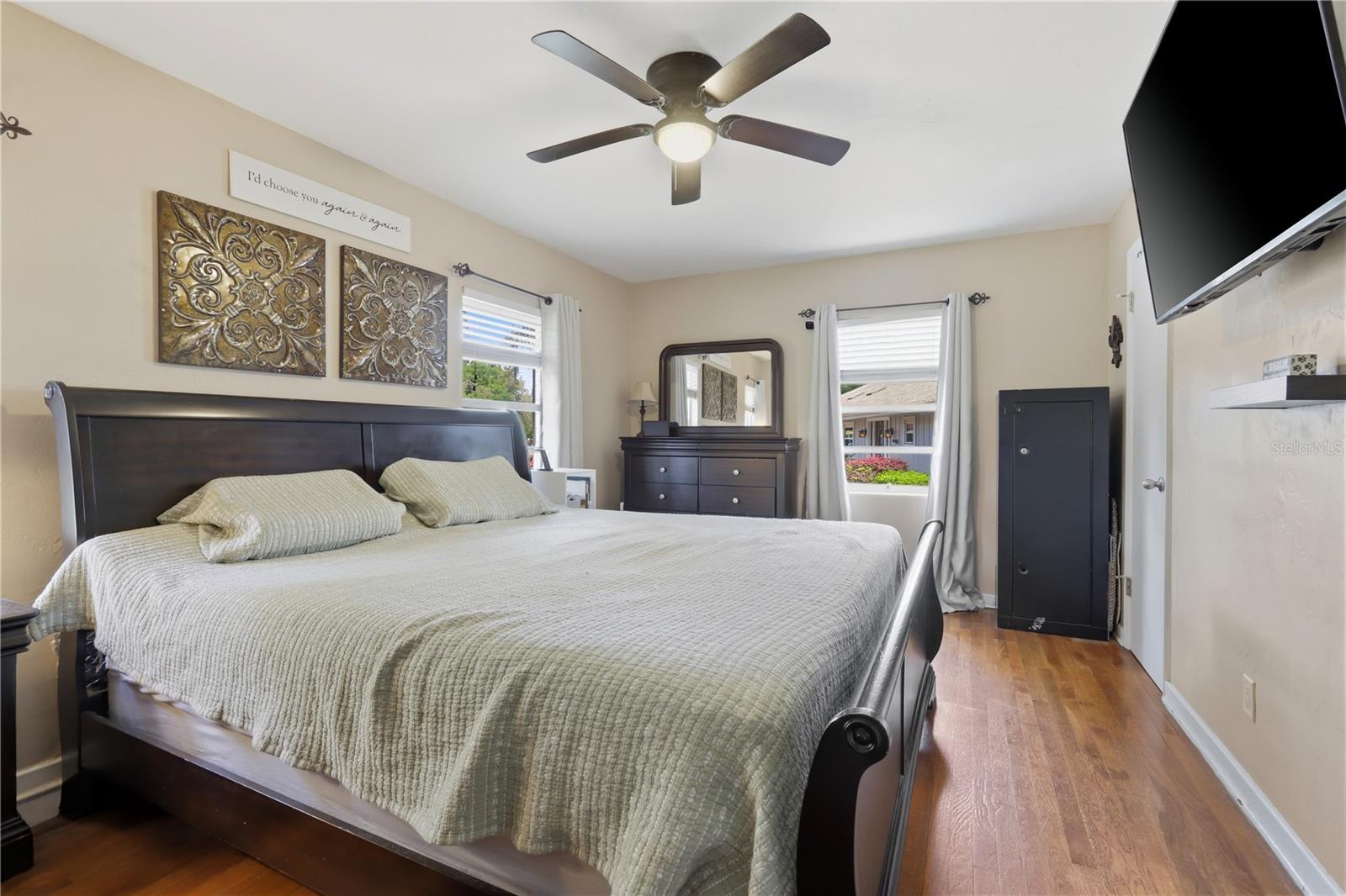 Image 13 of 31 For 22 Virginia Avenue