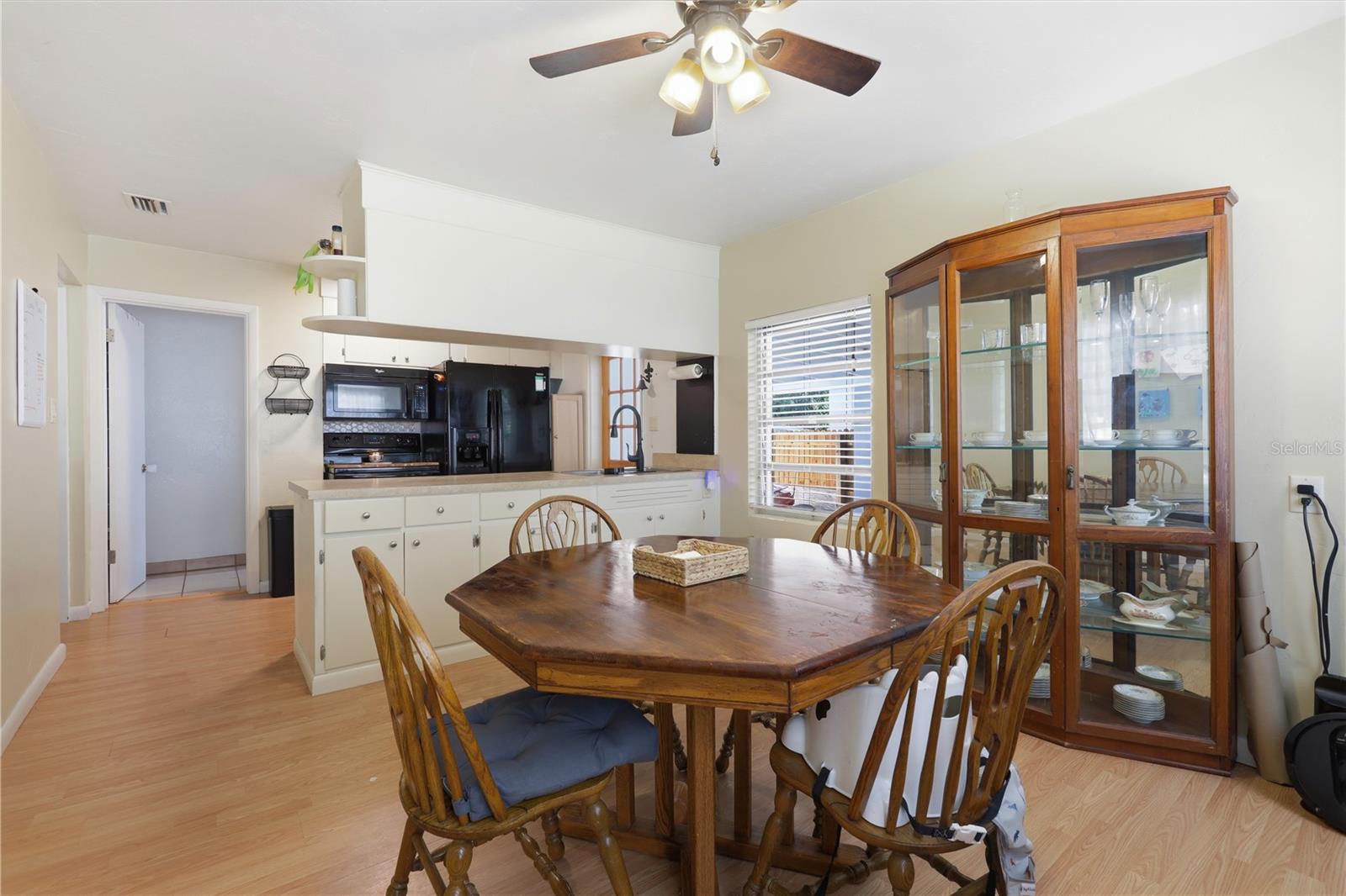 Image 9 of 31 For 22 Virginia Avenue