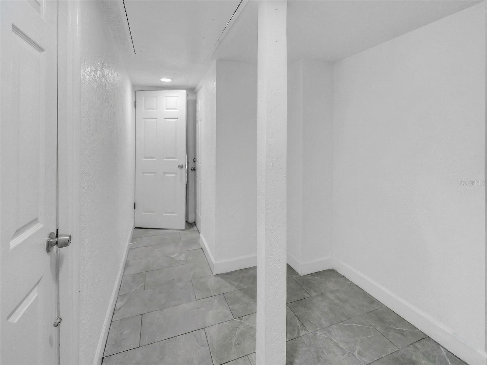 Image 12 of 55 For 2600 Euston Road