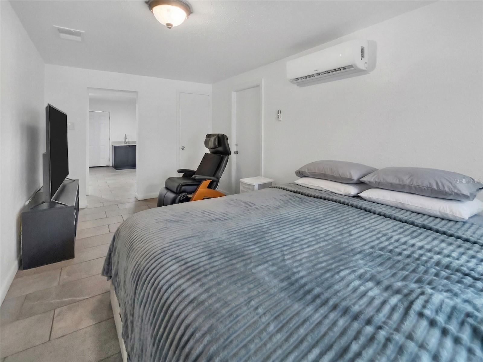 Image 13 of 55 For 2600 Euston Road