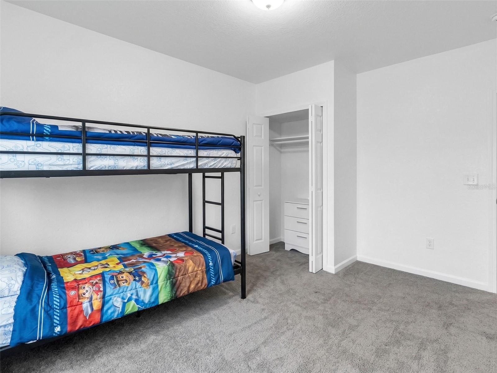 Image 18 of 55 For 2600 Euston Road