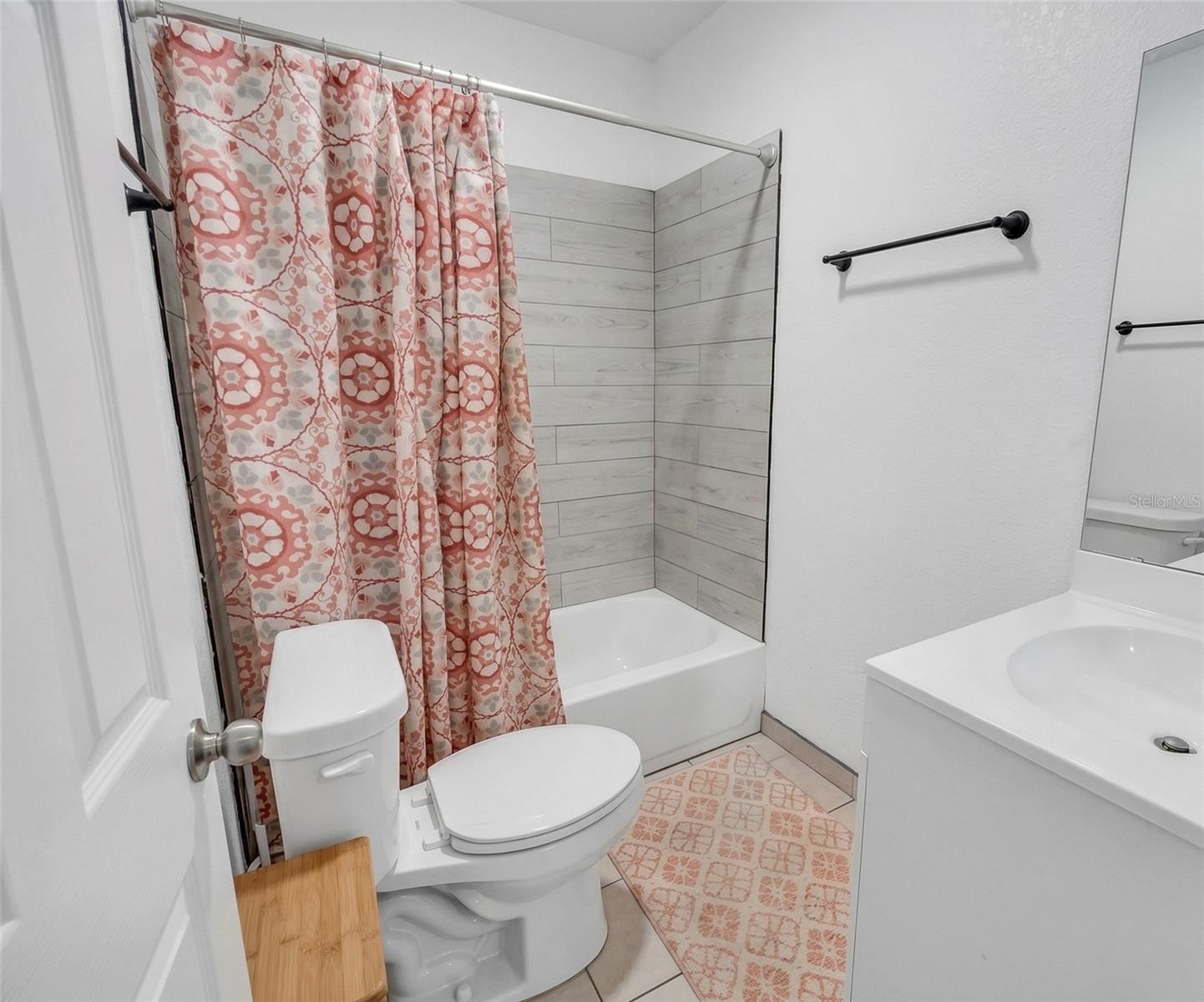 Image 20 of 55 For 2600 Euston Road