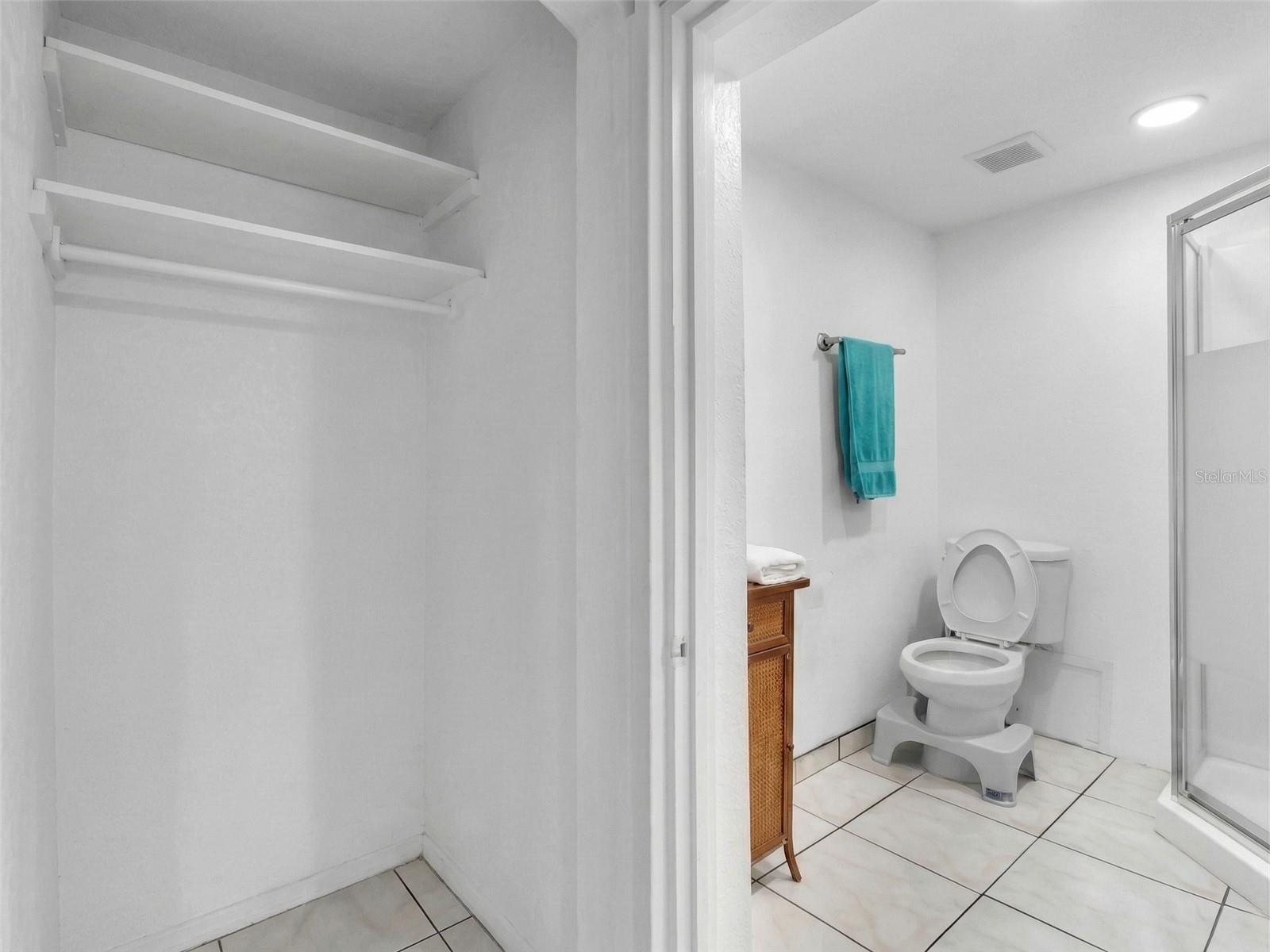 Image 21 of 55 For 2600 Euston Road