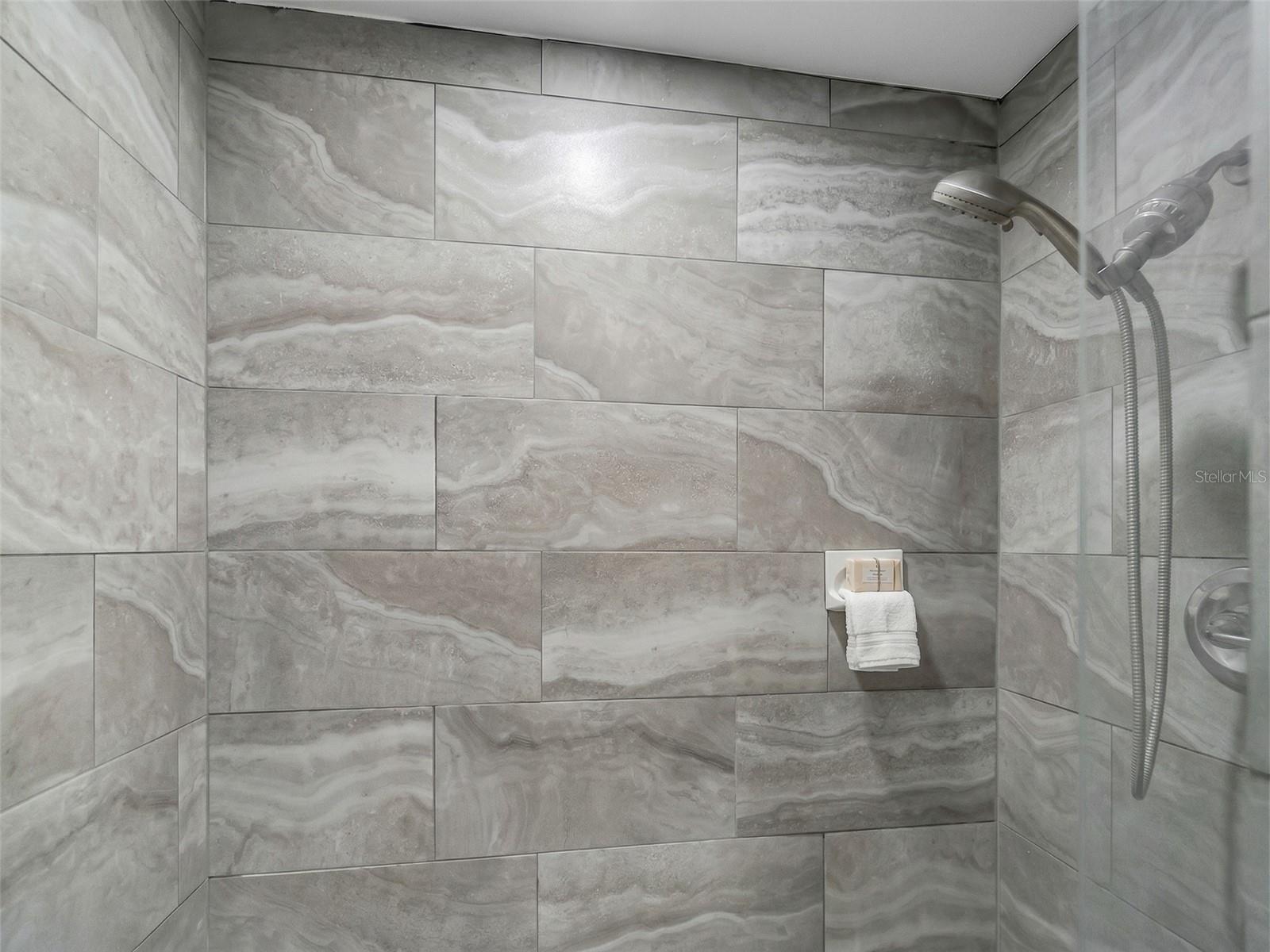 Image 23 of 55 For 2600 Euston Road