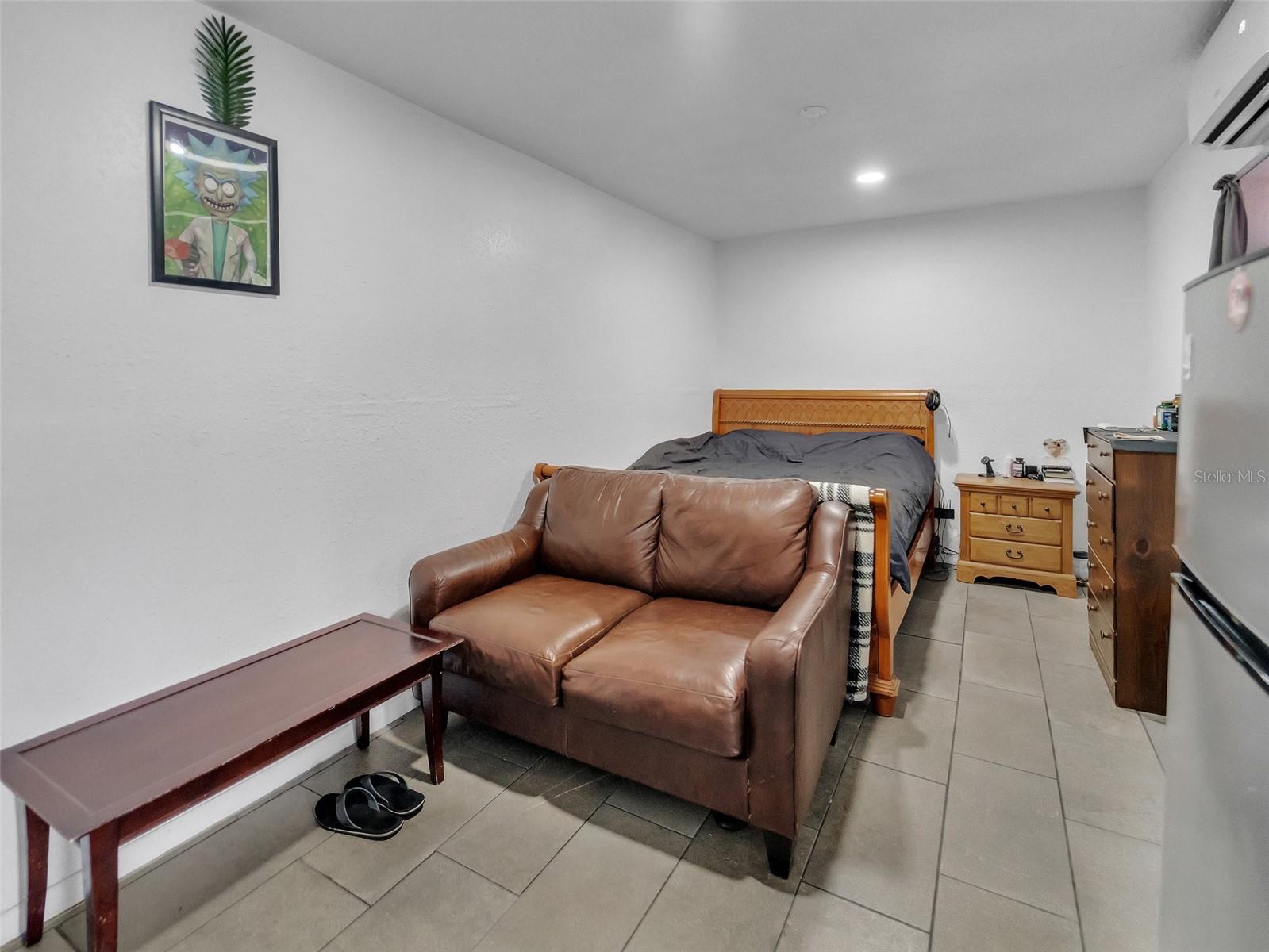 Image 24 of 55 For 2600 Euston Road