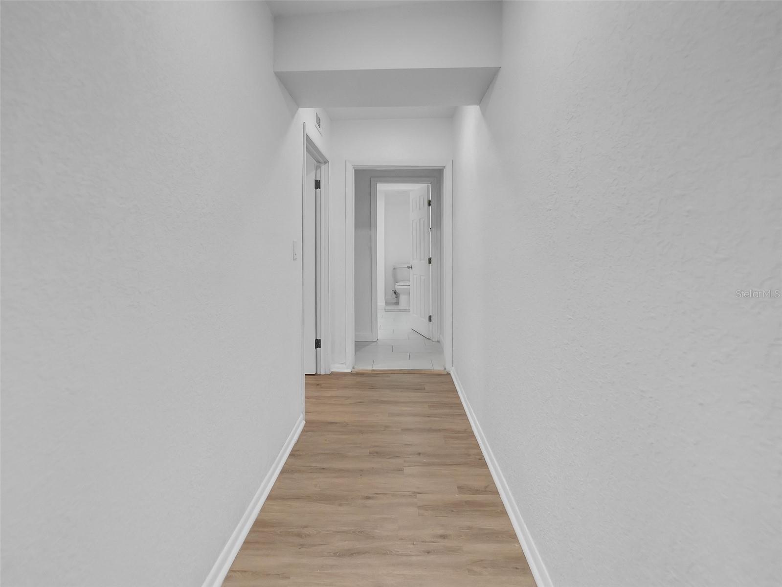 Image 32 of 55 For 2600 Euston Road