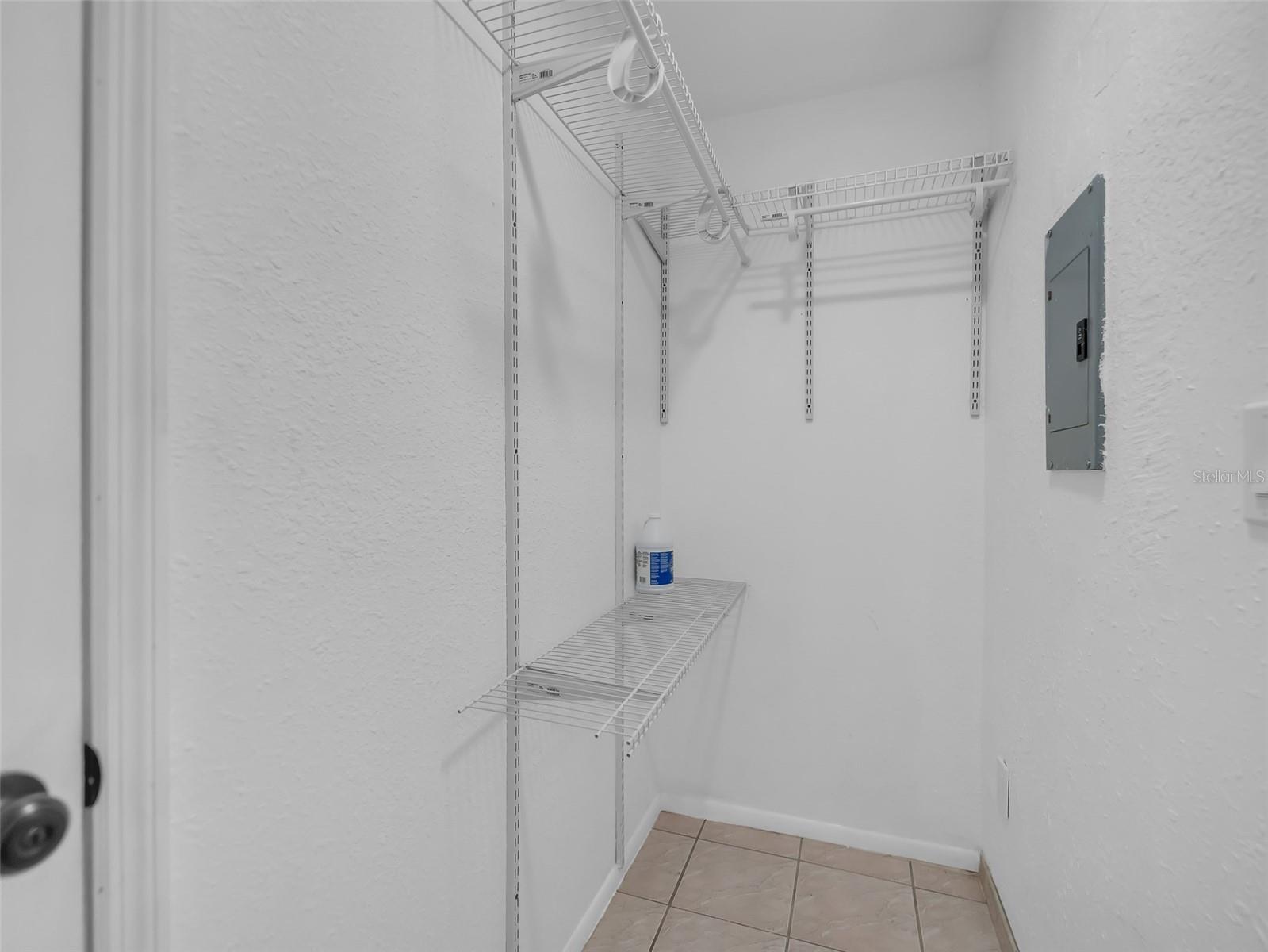 Image 43 of 55 For 2600 Euston Road