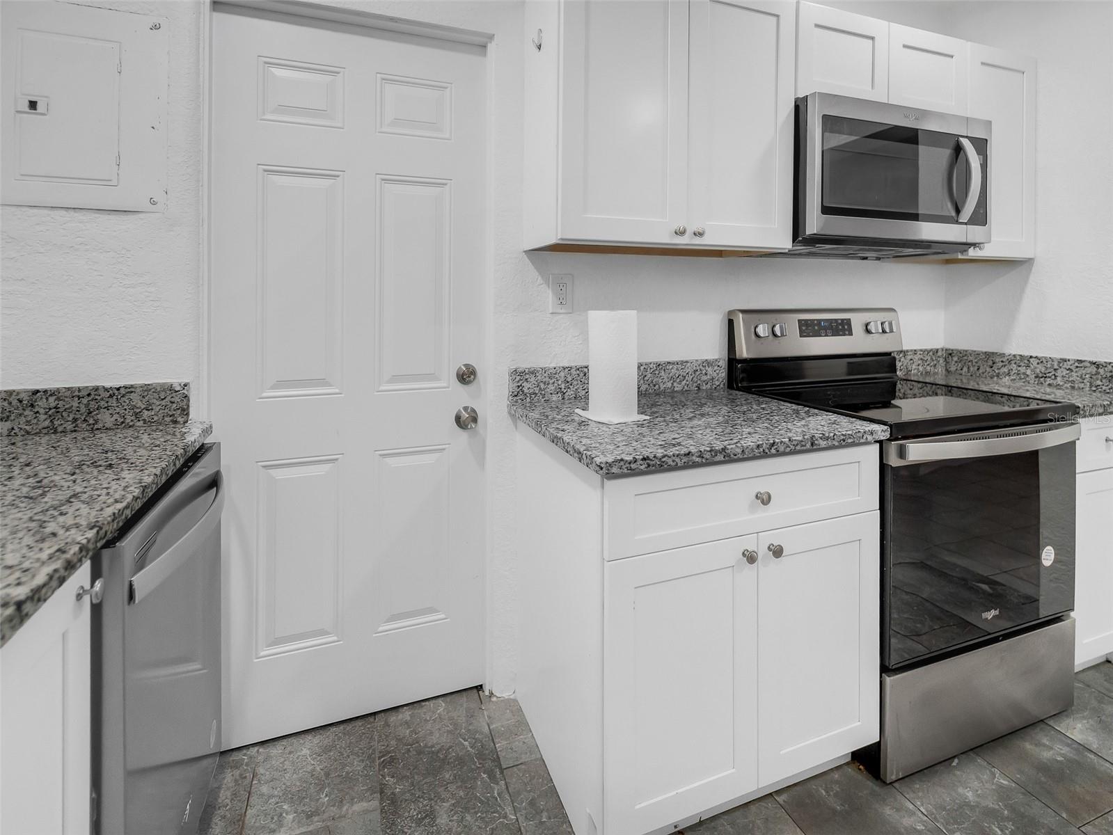 Image 5 of 55 For 2600 Euston Road