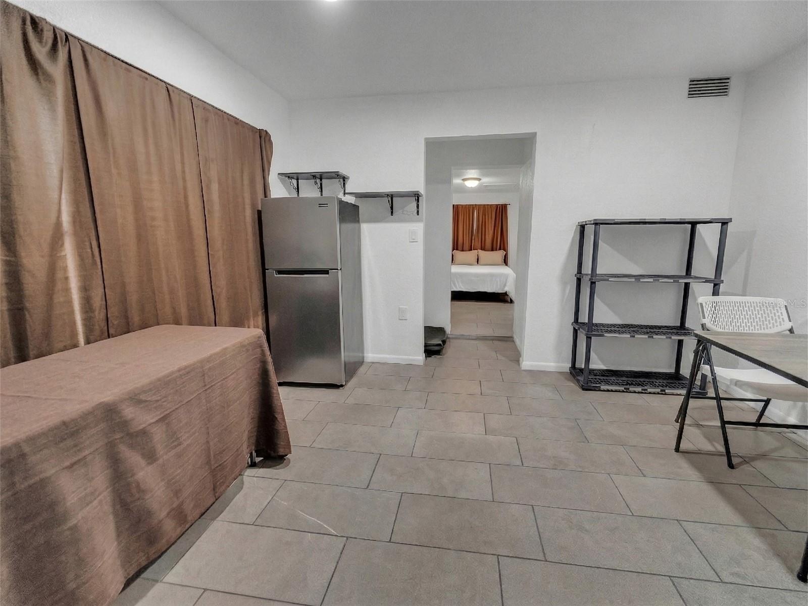 Image 8 of 55 For 2600 Euston Road