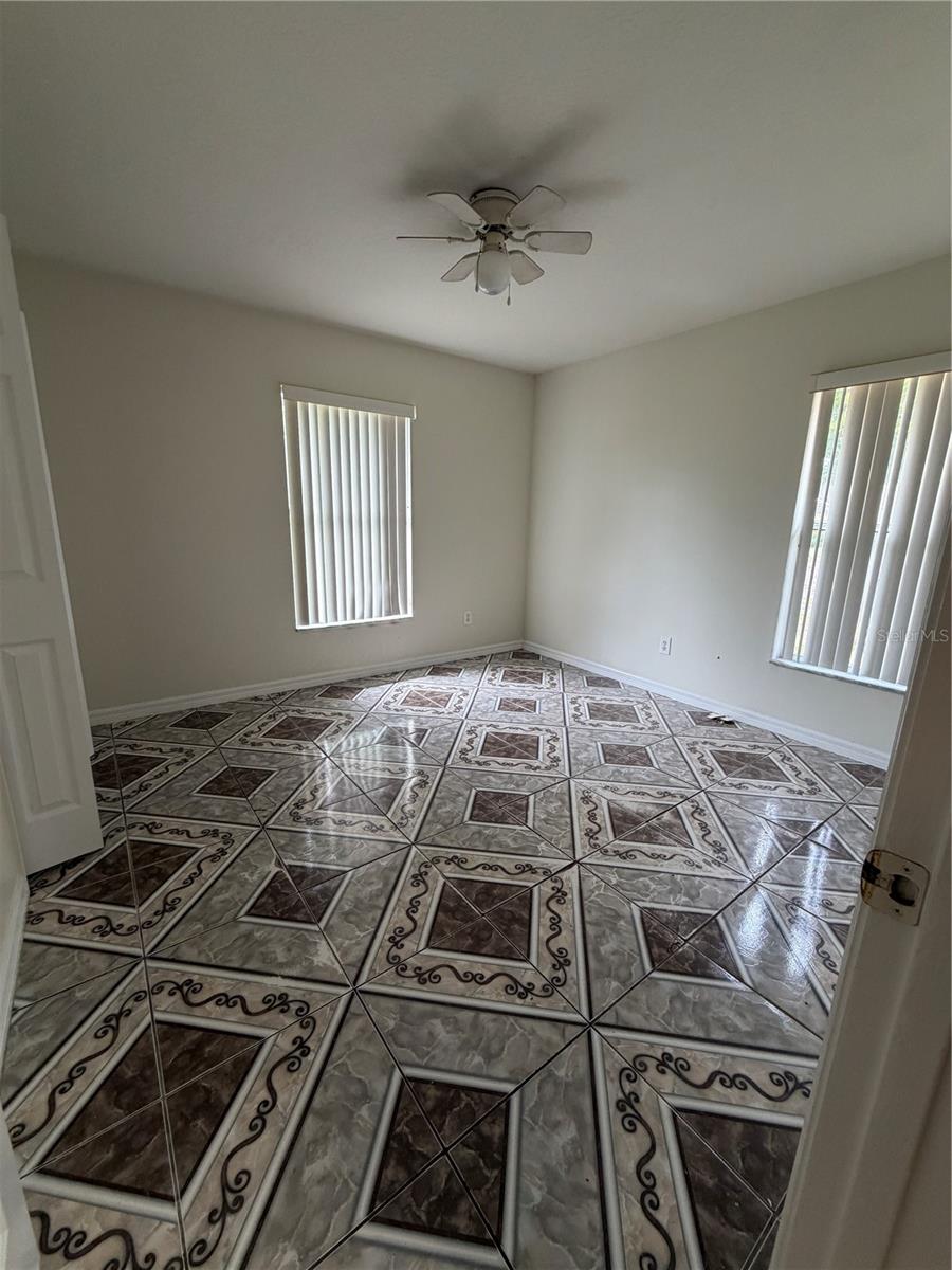 Image 11 of 20 For 922 Elm Forest Drive