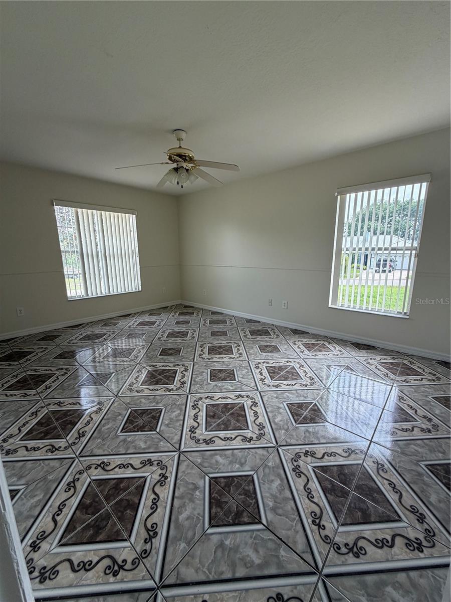 Image 12 of 20 For 922 Elm Forest Drive